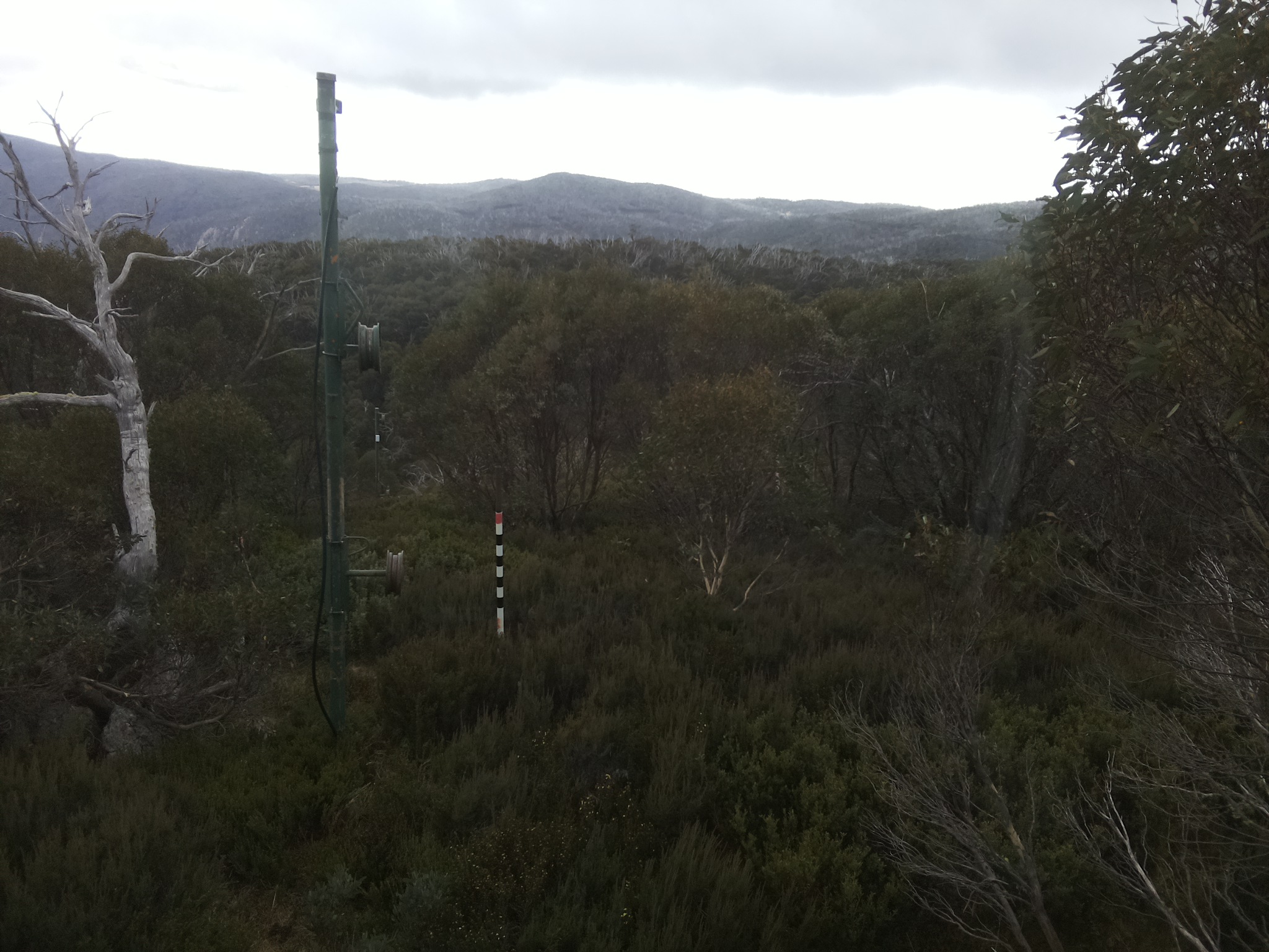 Bogong Web Cam 8:40am Tuesday 6th of May 2025