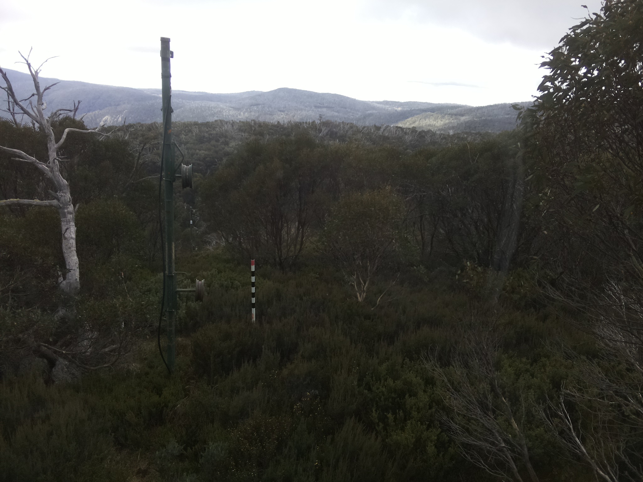 Bogong Web Cam 9:40am Tuesday 6th of May 2025
