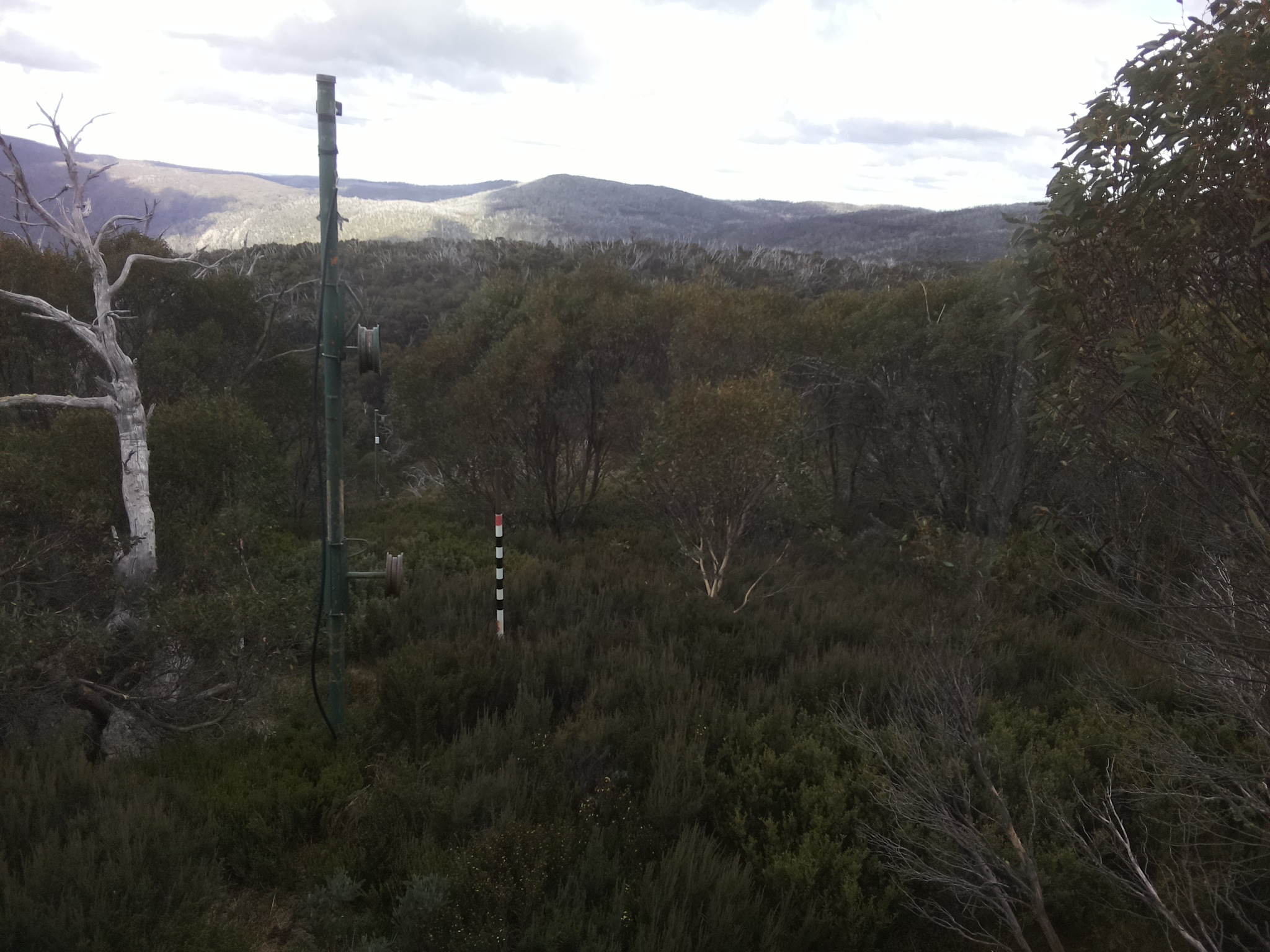 Bogong Web Cam 1:30pm Tuesday 6th of May 2025