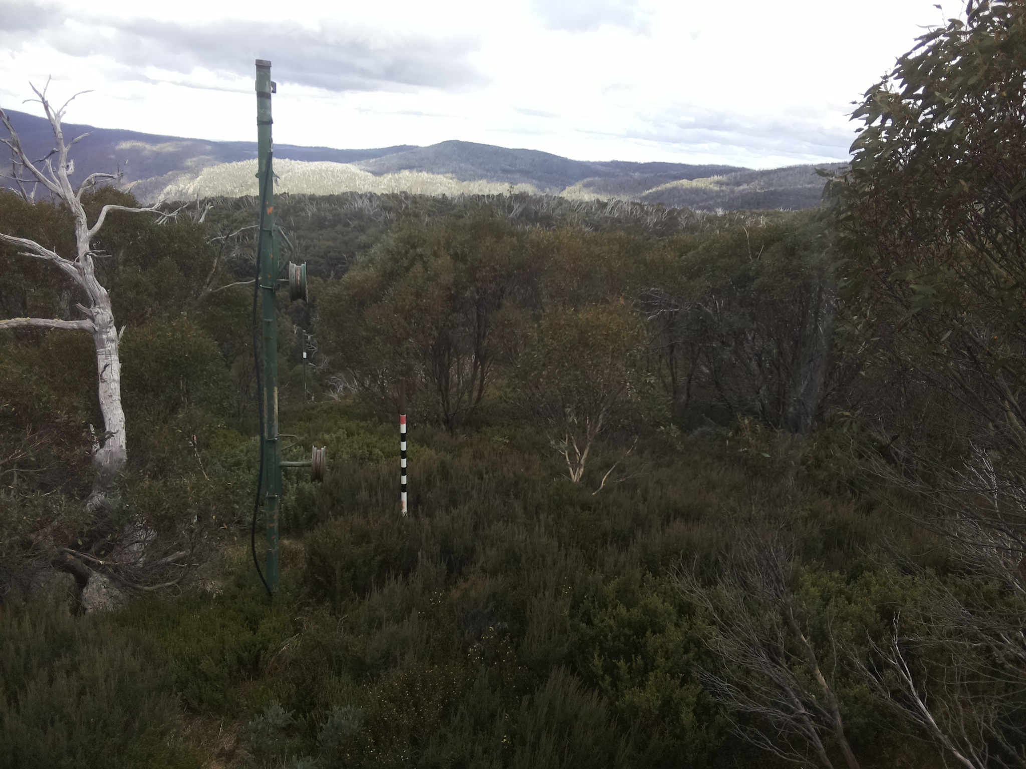 Bogong Web Cam 1:50pm Tuesday 6th of May 2025