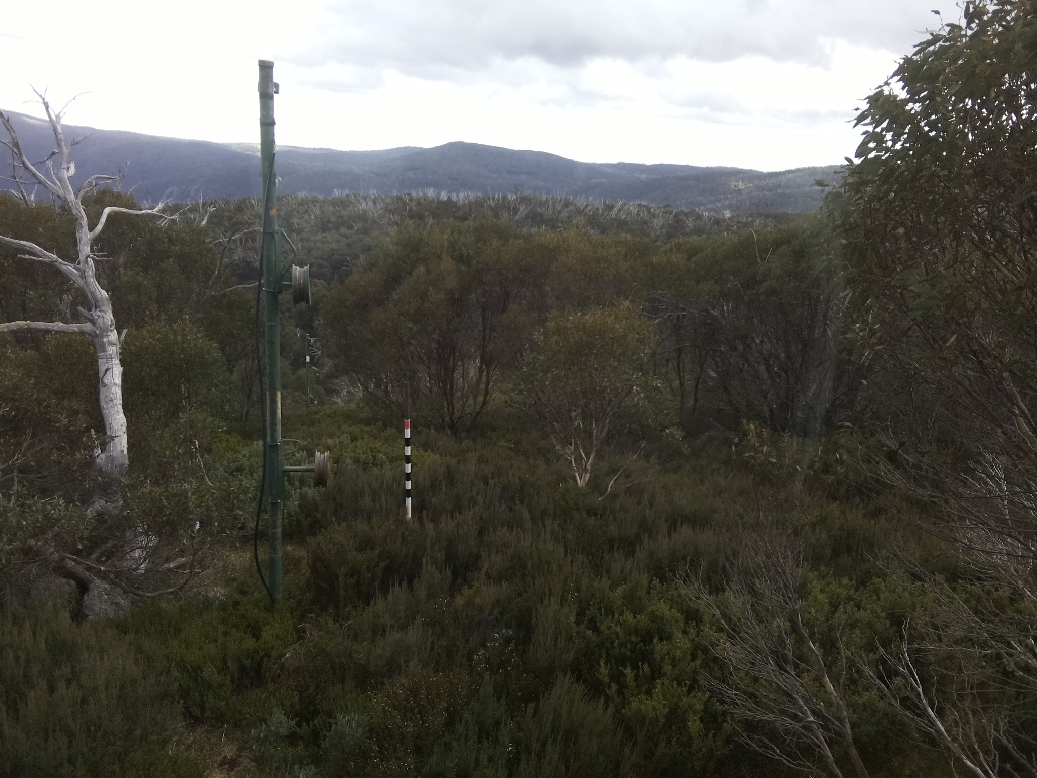 Bogong Web Cam 2:30pm Tuesday 6th of May 2025