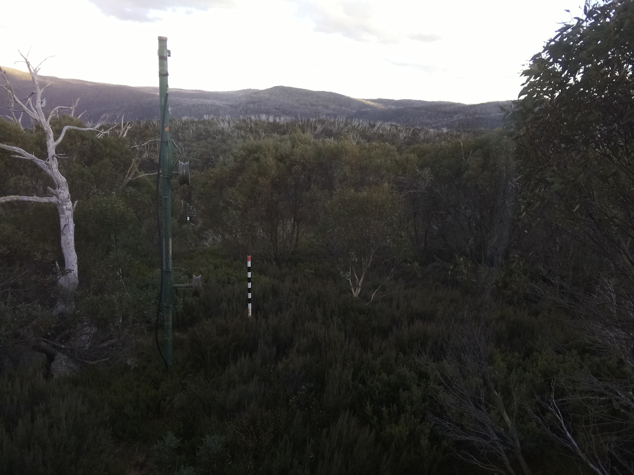 Bogong Web Cam 4:40pm Tuesday 6th of May 2025