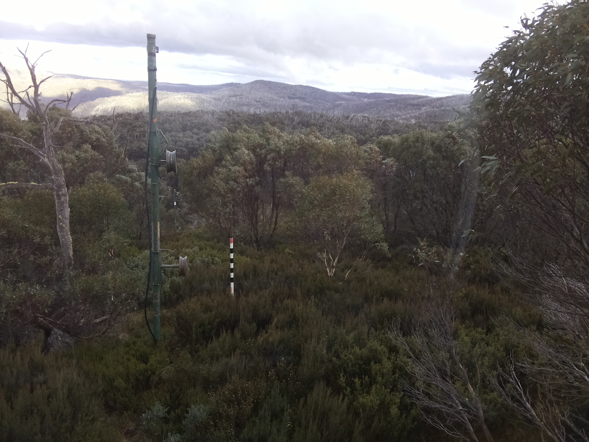 Bogong Web Cam 3:10pm Wednesday 7th of May 2025