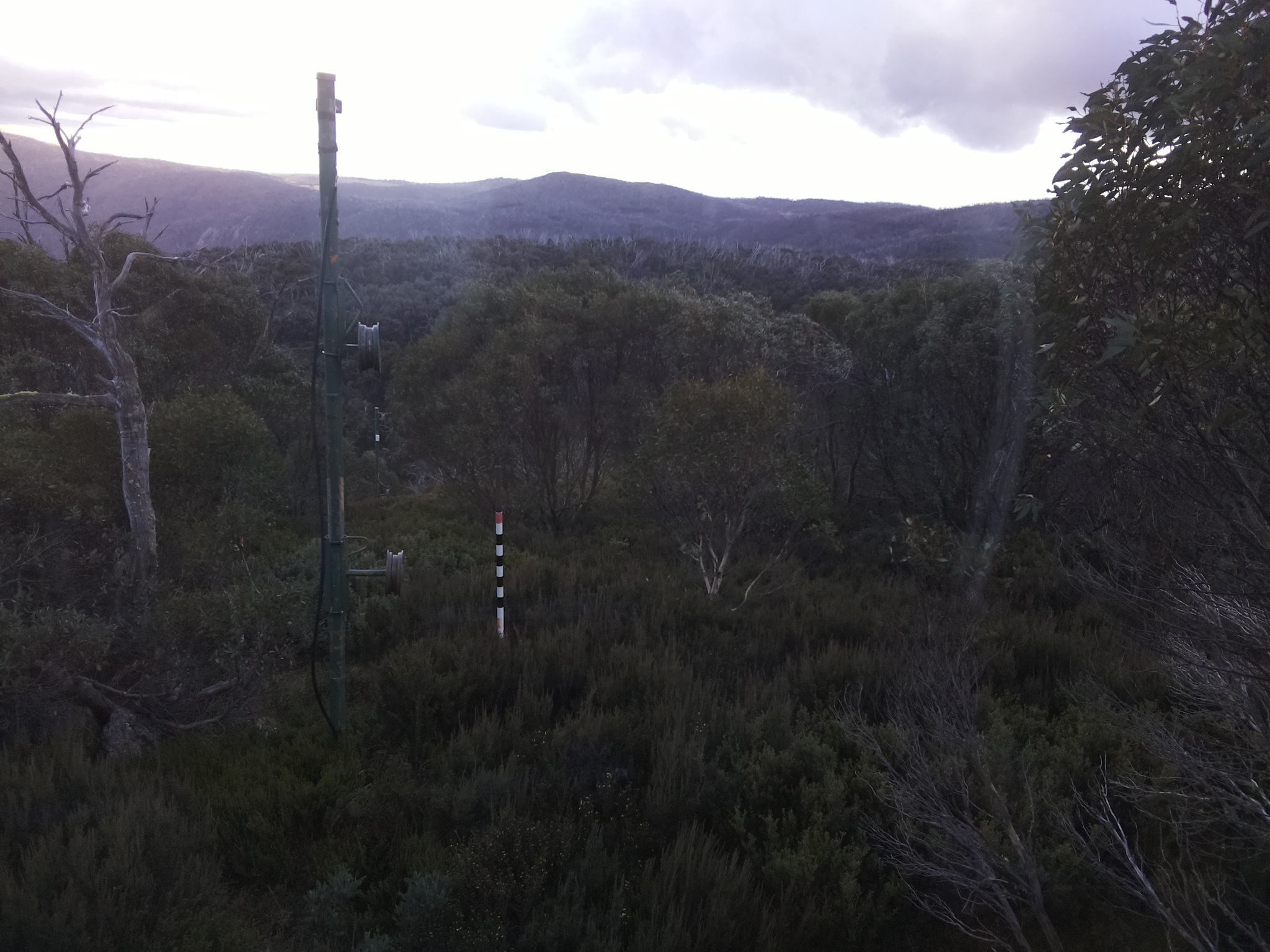 Bogong Web Cam 4:10pm Wednesday 7th of May 2025
