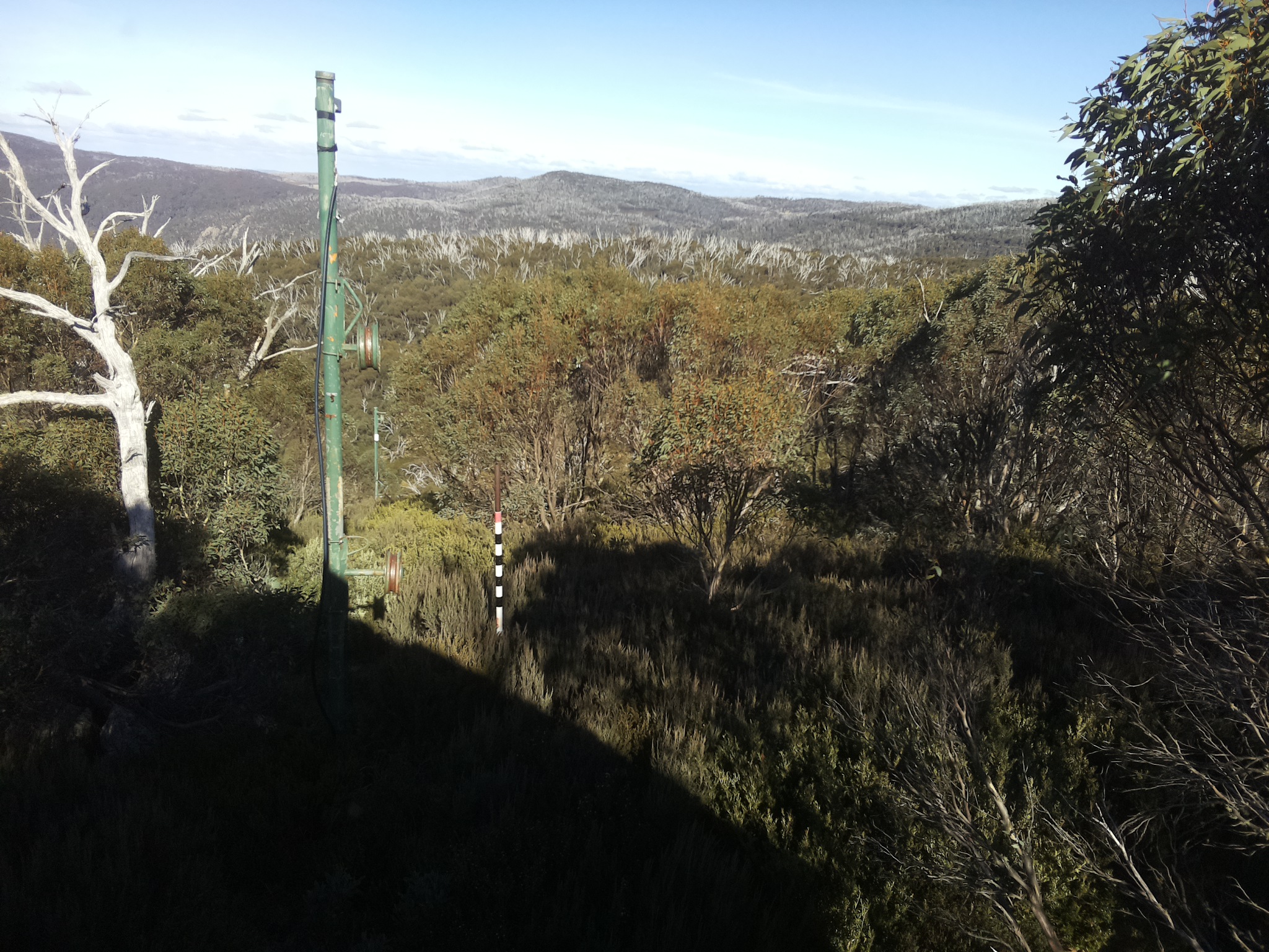 Bogong Web Cam 2:20pm Thursday 8th of May 2025
