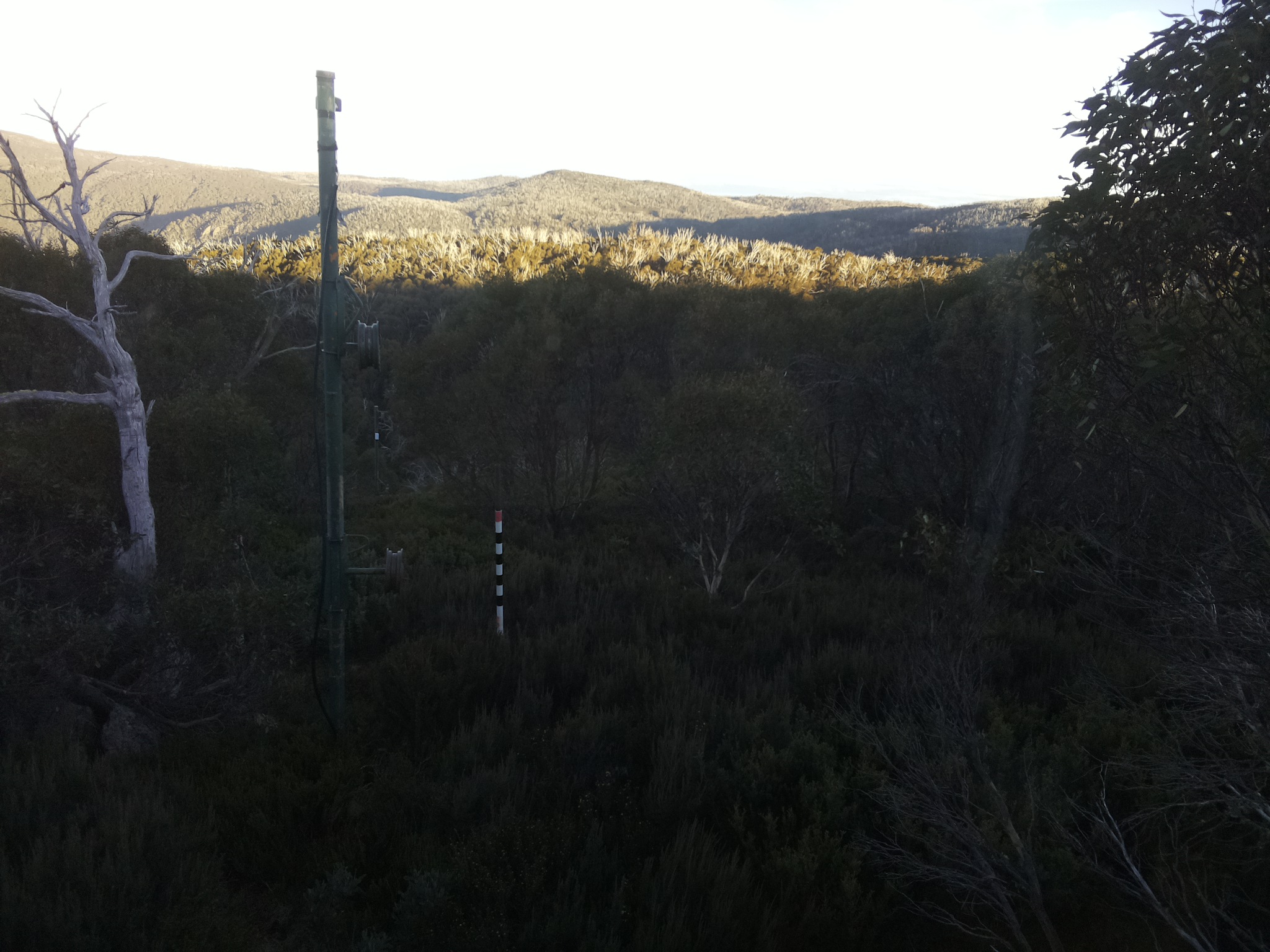 Bogong Web Cam 4:40pm Thursday 8th of May 2025