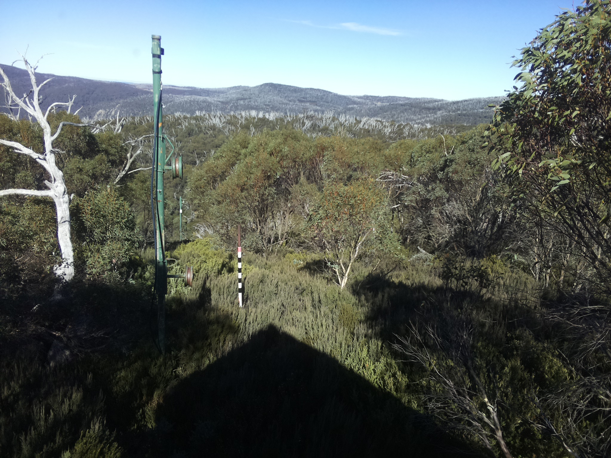 Bogong Web Cam 1:20pm Friday 9th of May 2025
