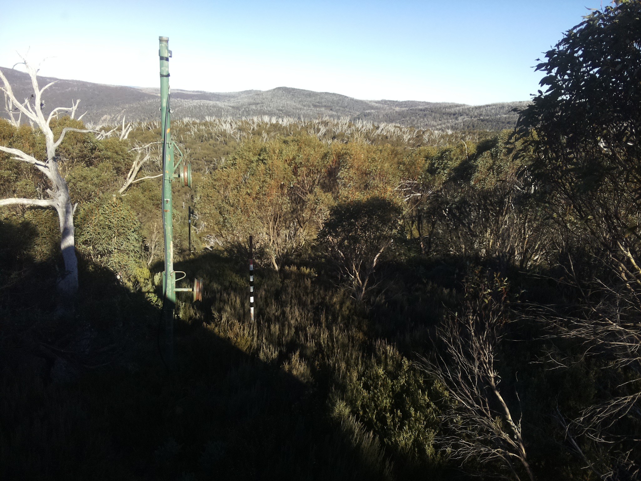 Bogong Web Cam 3:00pm Friday 9th of May 2025