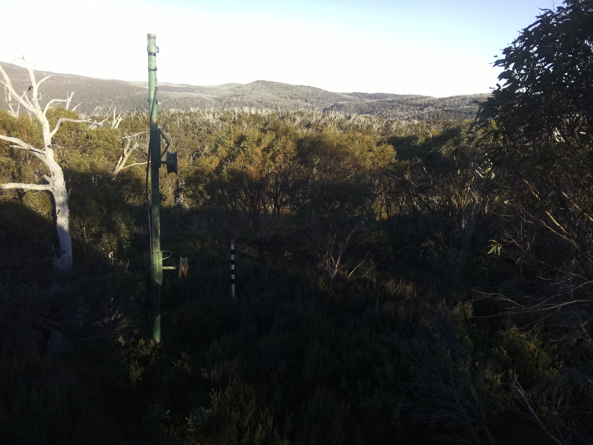 Bogong Web Cam 3:50pm Friday 9th of May 2025