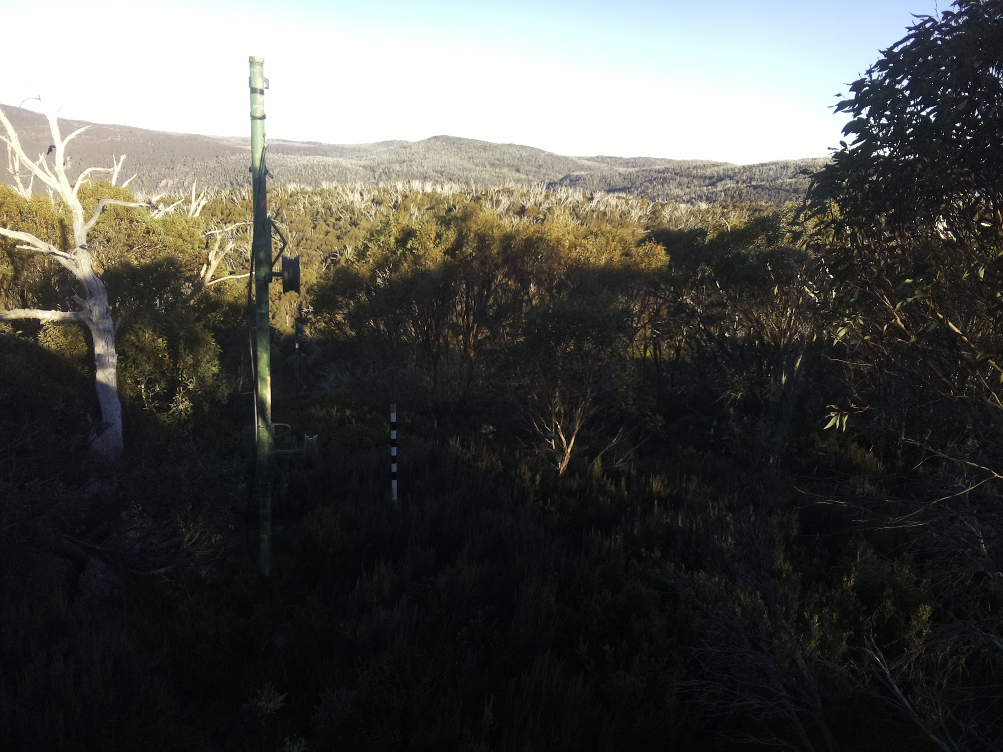 Bogong Web Cam 4:00pm Friday 9th of May 2025