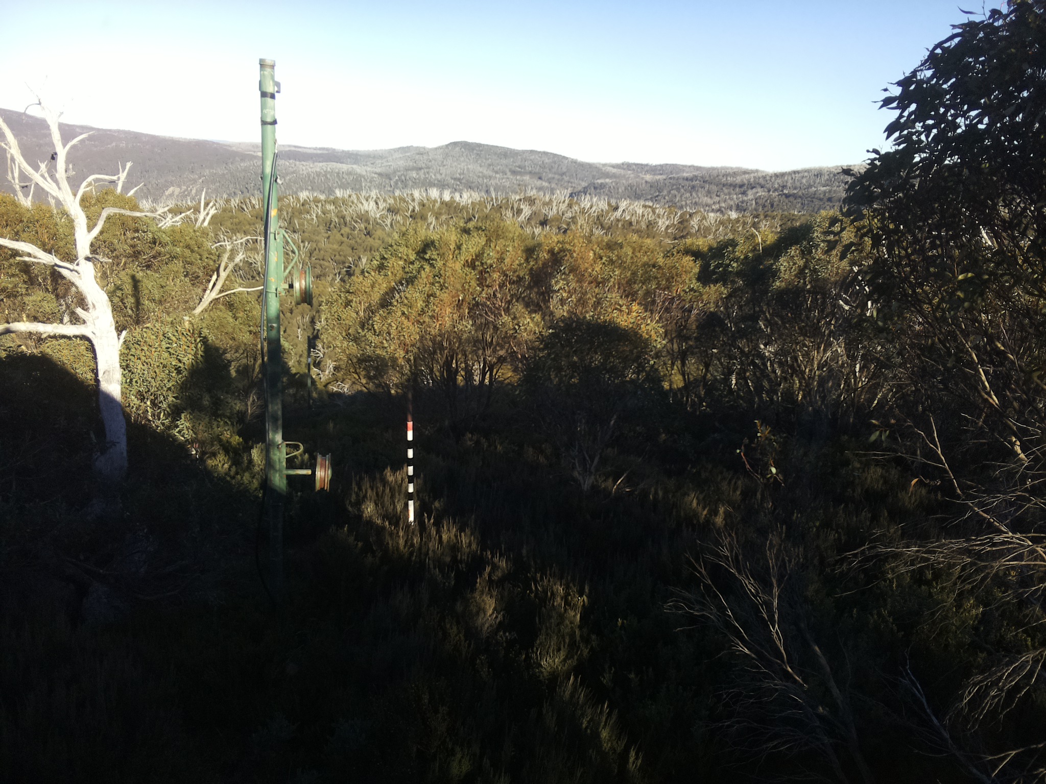 Bogong Web Cam 3:30pm Saturday 10th of May 2025