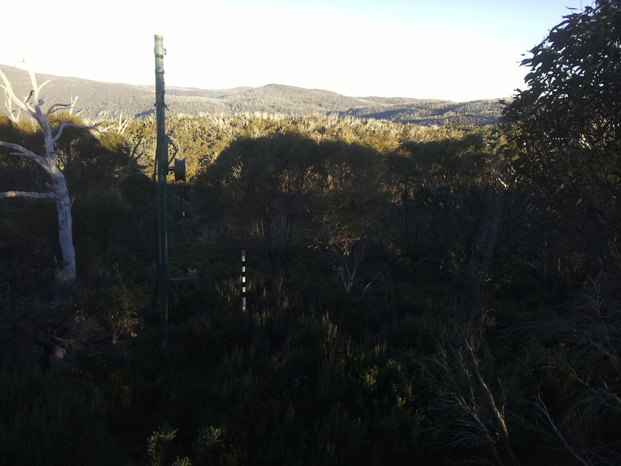 Bogong Web Cam 4:20pm Saturday 10th of May 2025