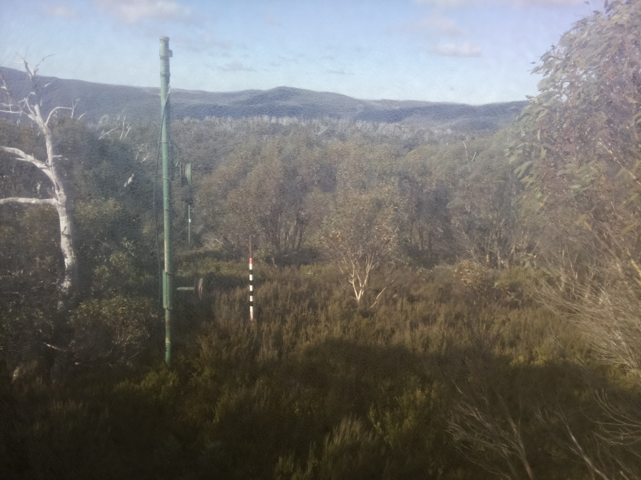Bogong Web Cam 10:10am Tuesday 13th of May 2025