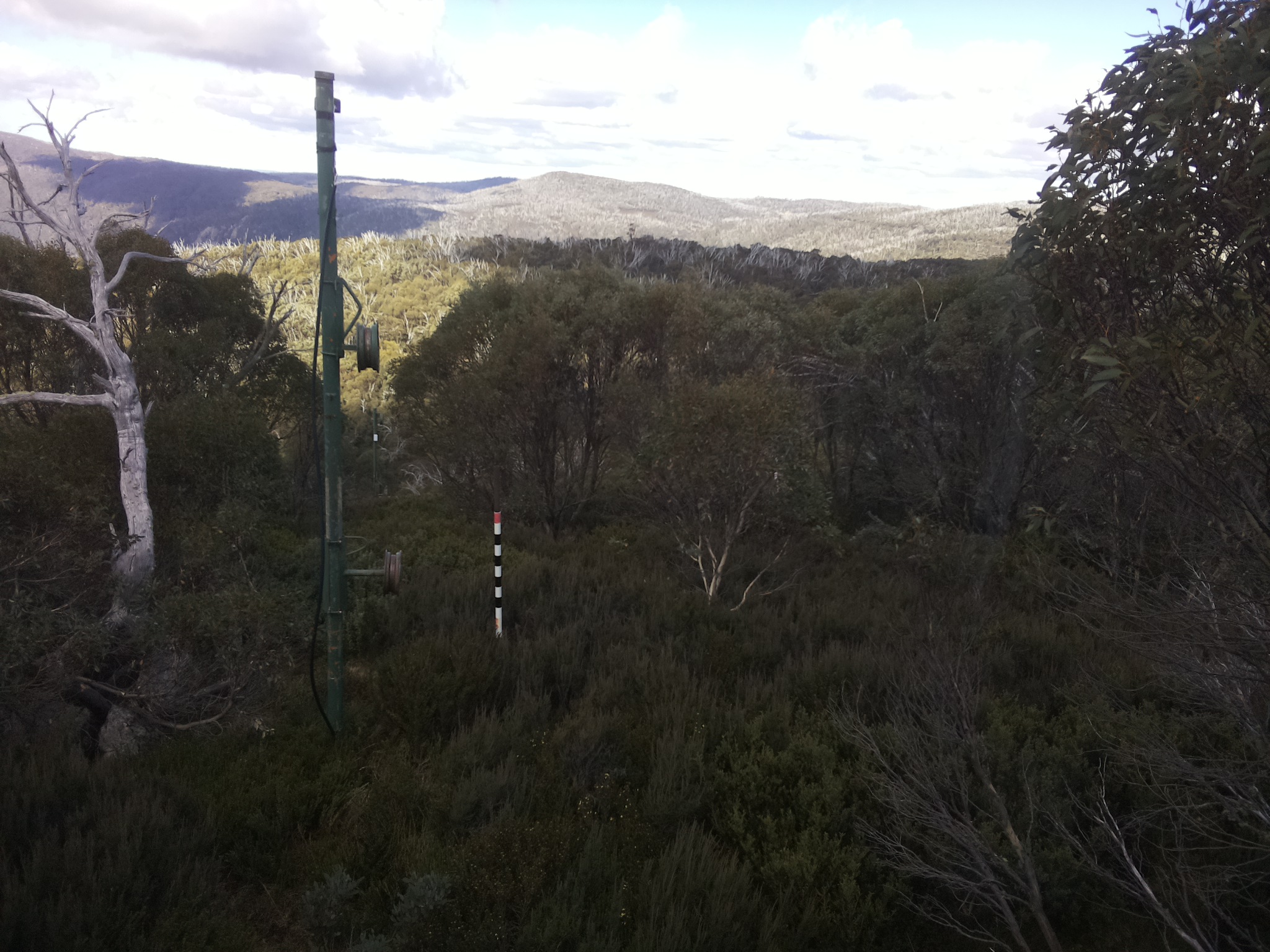 Bogong Web Cam 12:50pm Tuesday 13th of May 2025