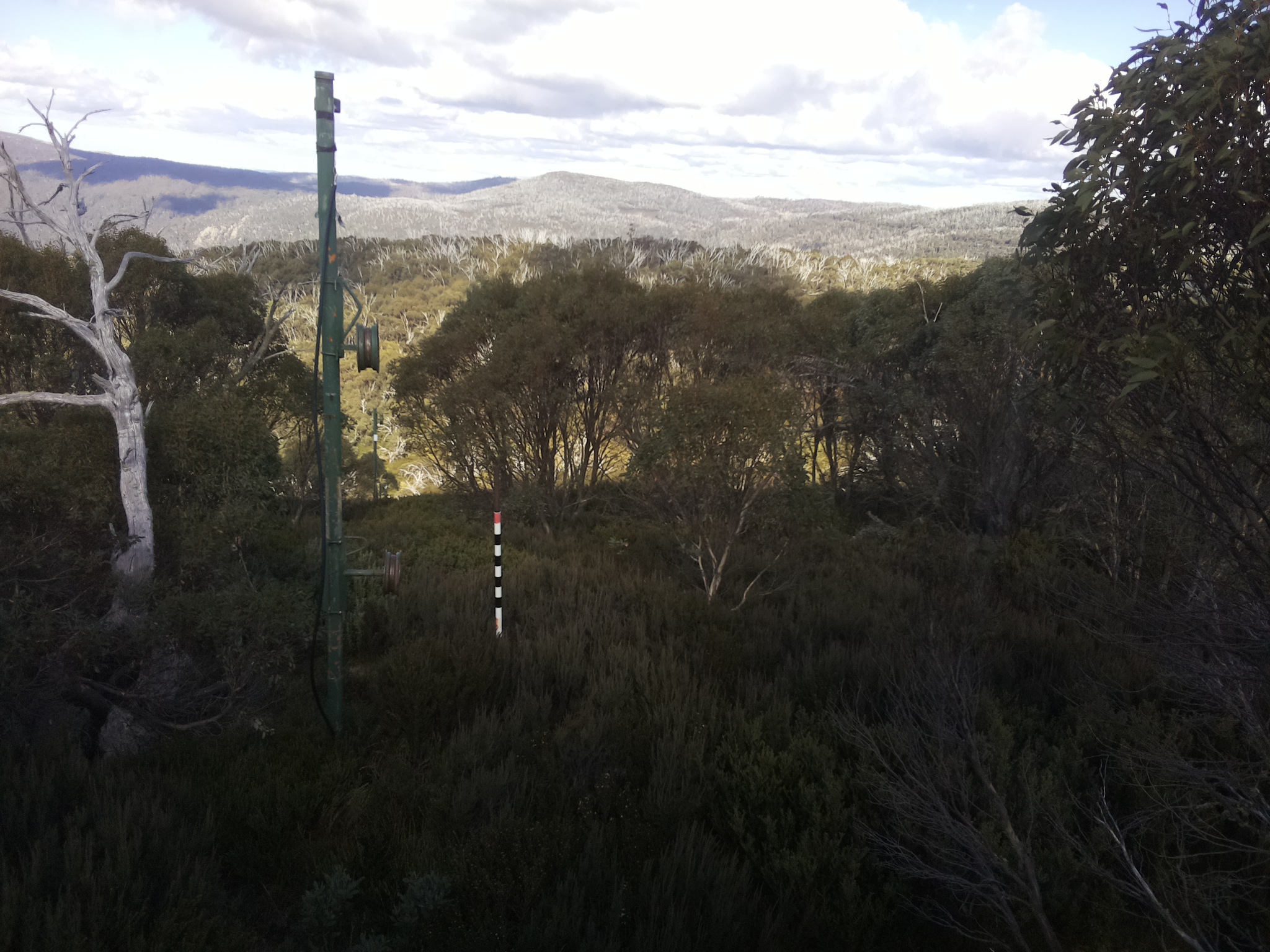 Bogong Web Cam 1:50pm Tuesday 13th of May 2025