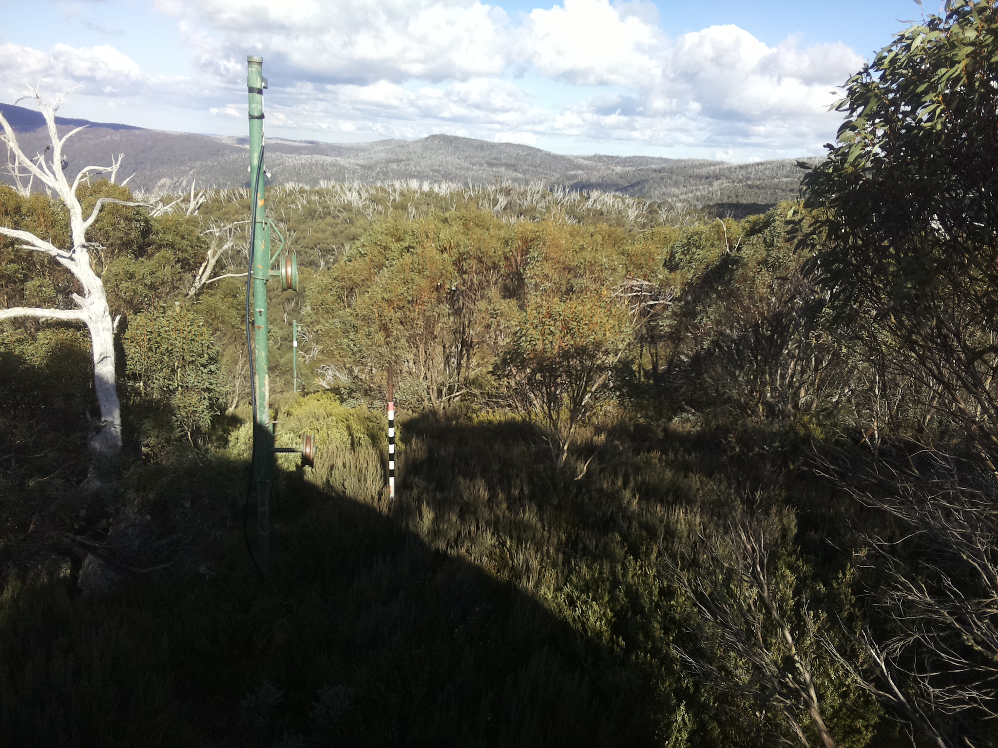 Bogong Web Cam 2:20pm Tuesday 13th of May 2025