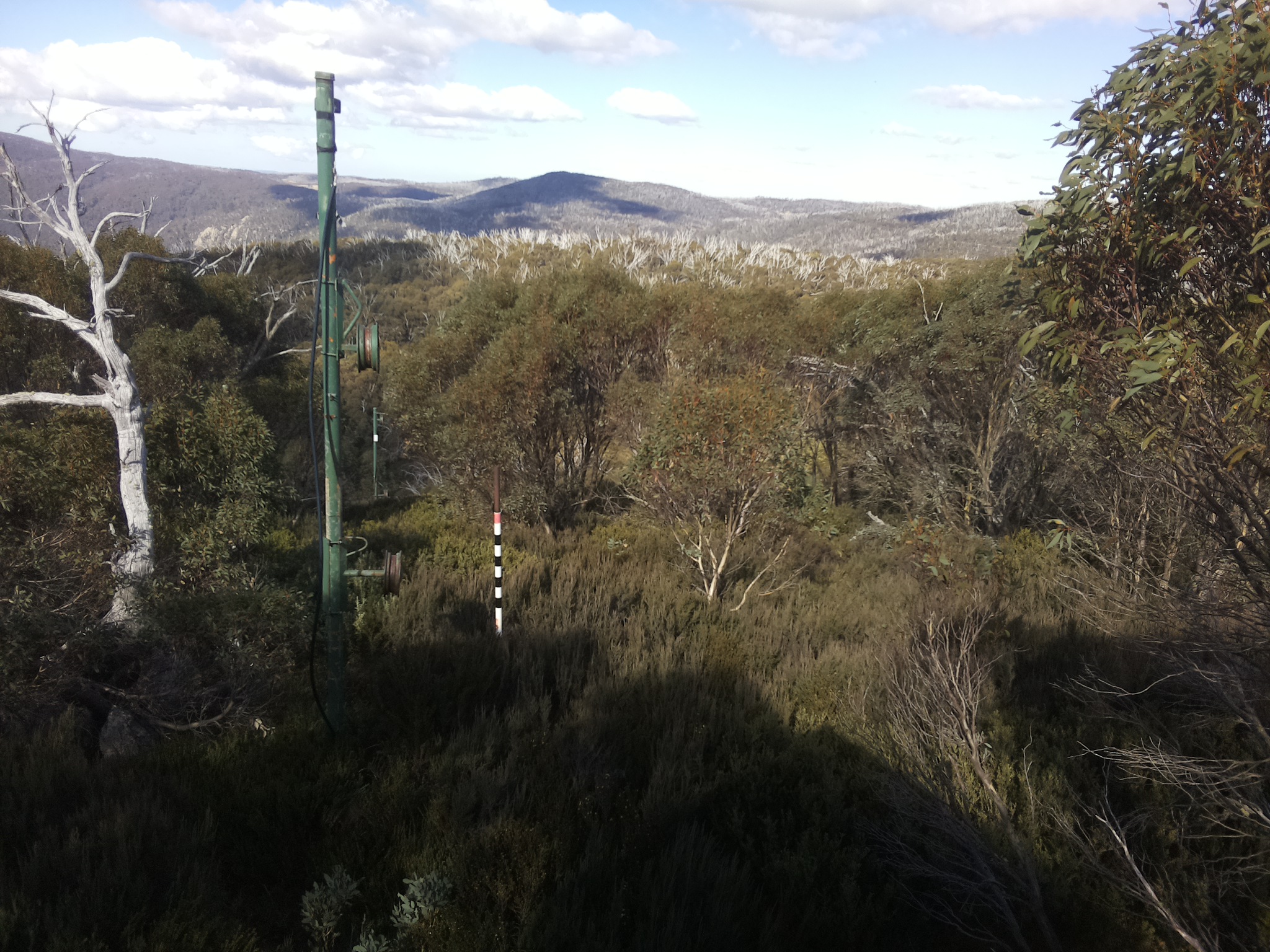 Bogong Web Cam 12:20pm Wednesday 14th of May 2025