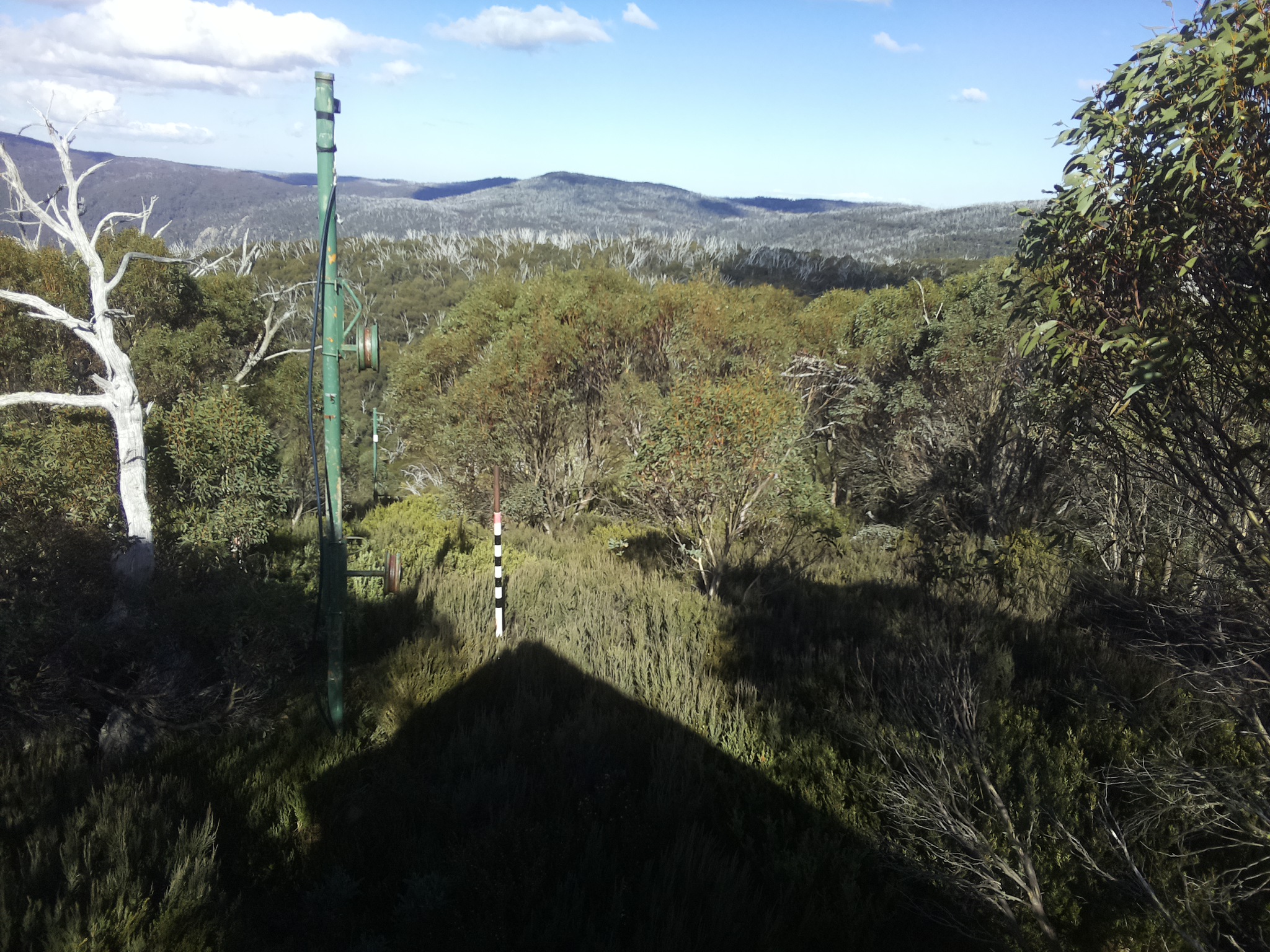 Bogong Web Cam 1:30pm Wednesday 14th of May 2025