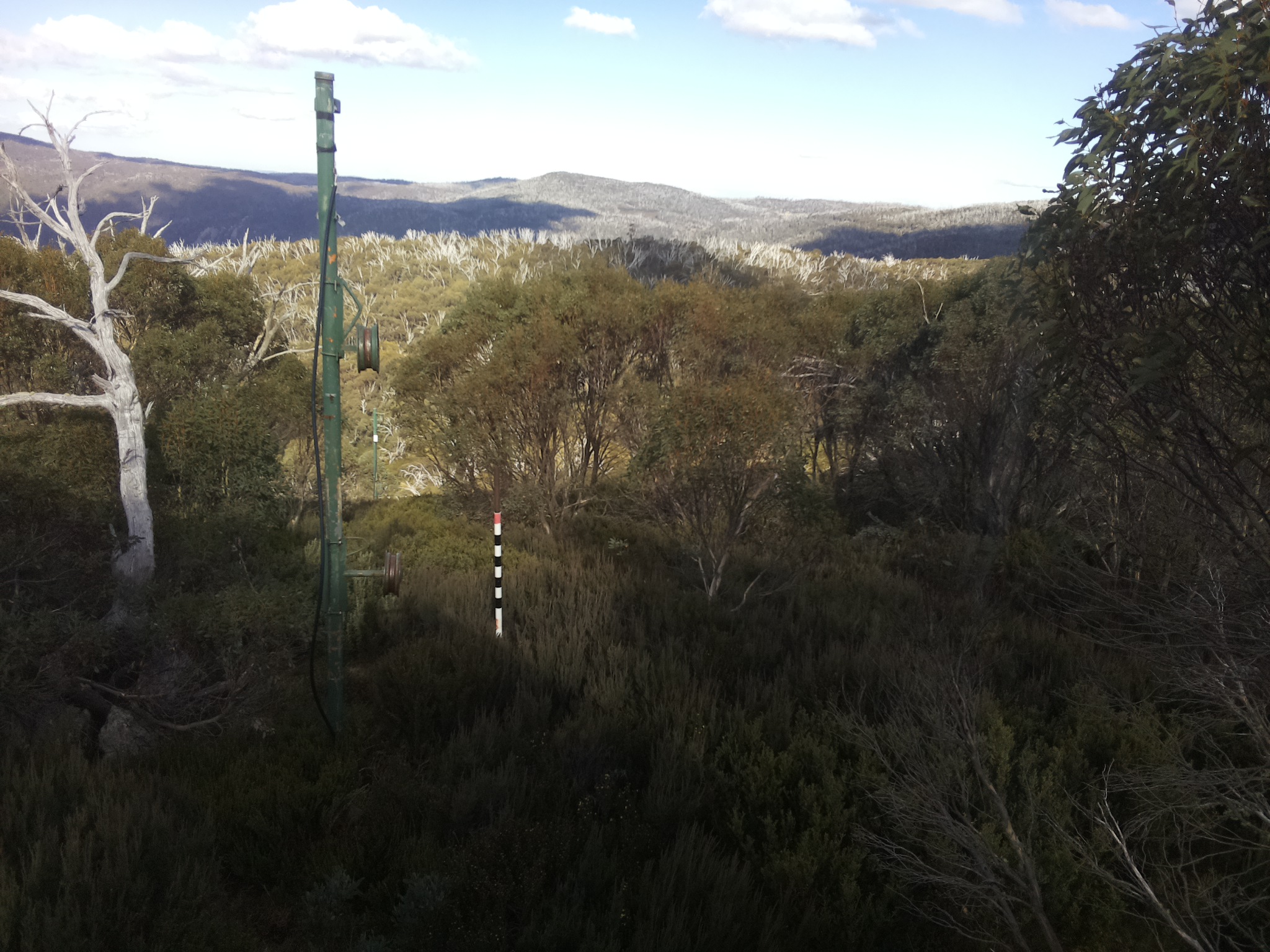Bogong Web Cam 2:00pm Wednesday 14th of May 2025