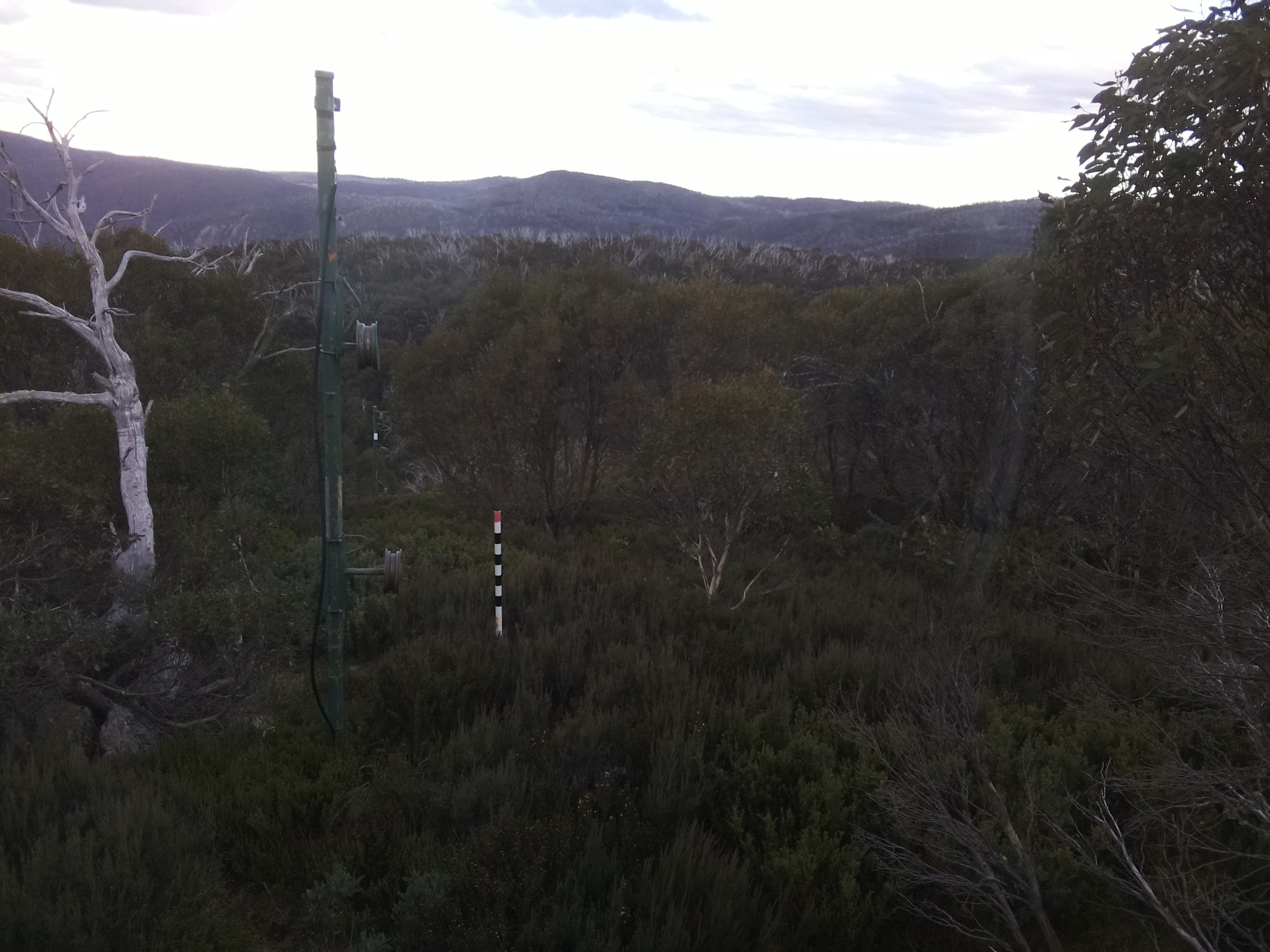 Bogong Web Cam 4:20pm Wednesday 14th of May 2025