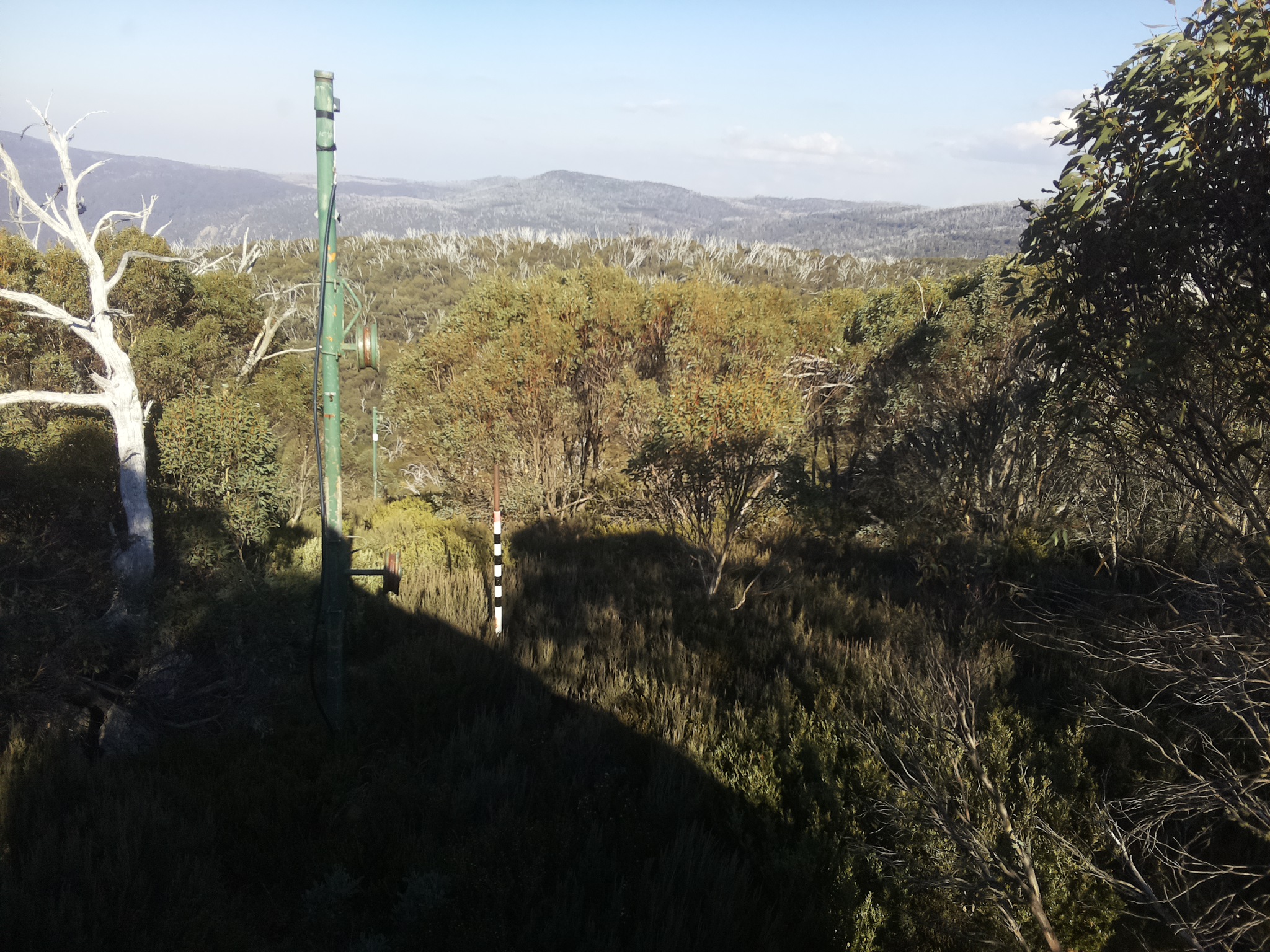 Bogong Web Cam 2:20pm Thursday 15th of May 2025