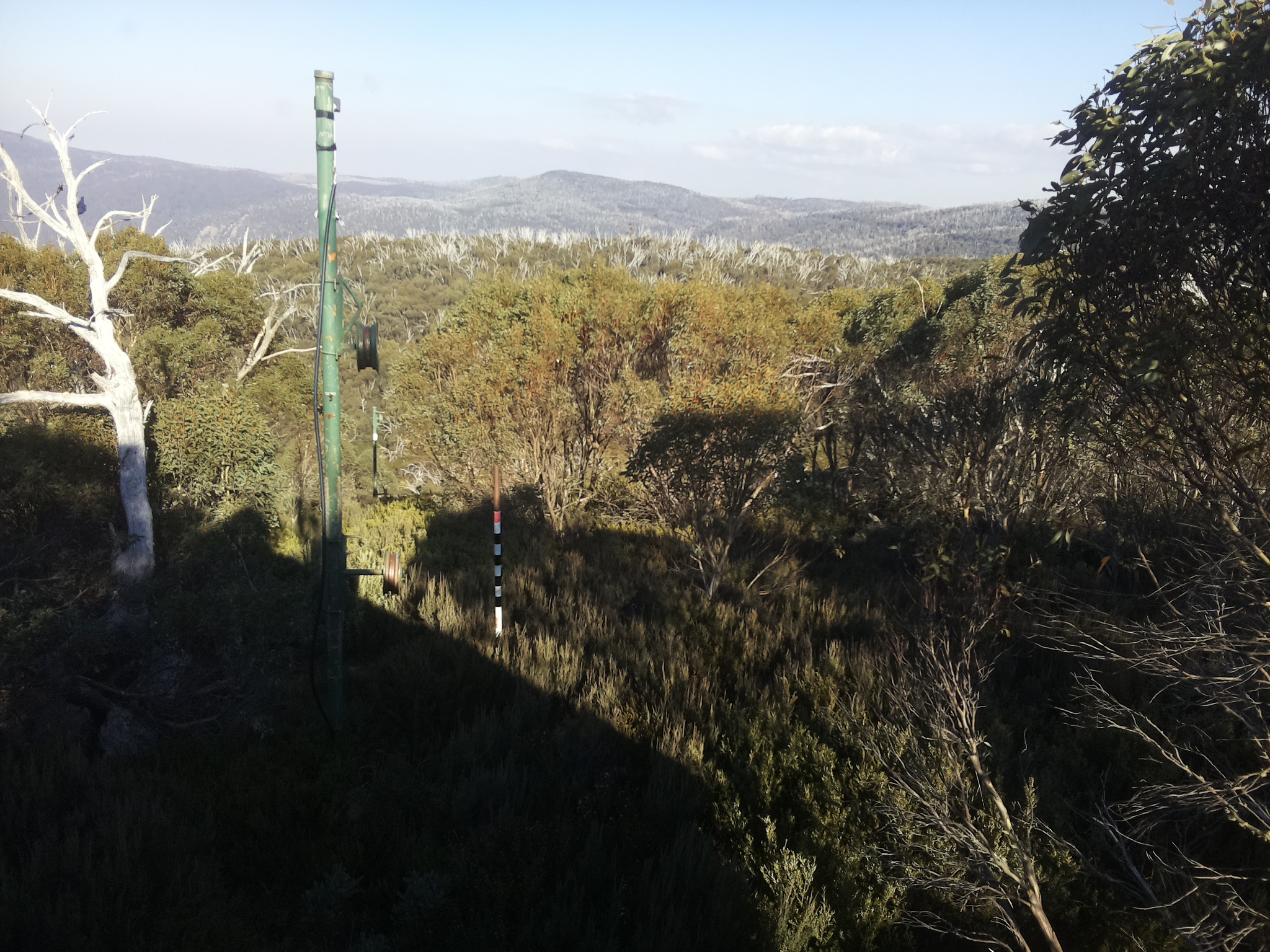 Bogong Web Cam 2:40pm Thursday 15th of May 2025