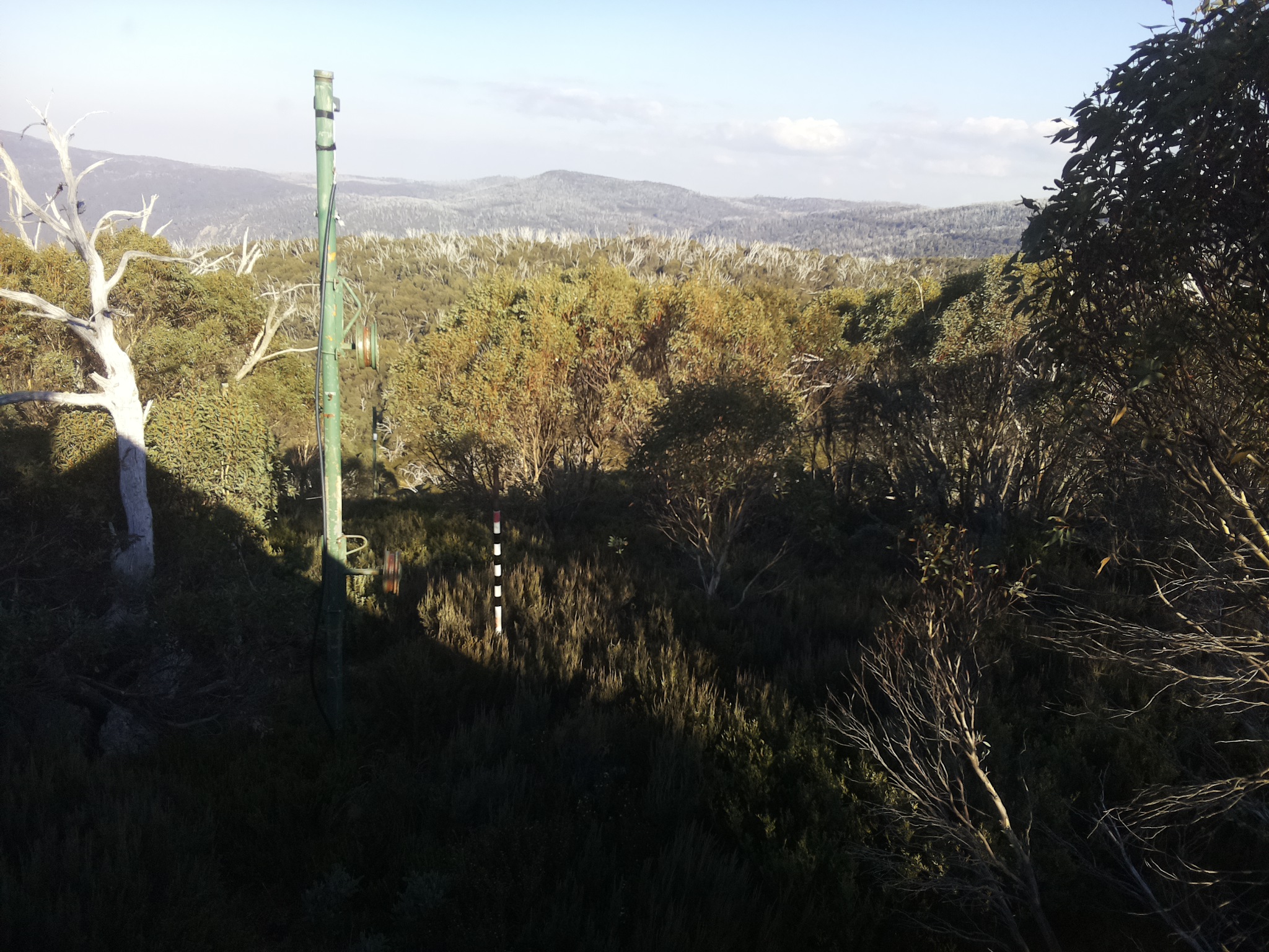 Bogong Web Cam 3:10pm Thursday 15th of May 2025