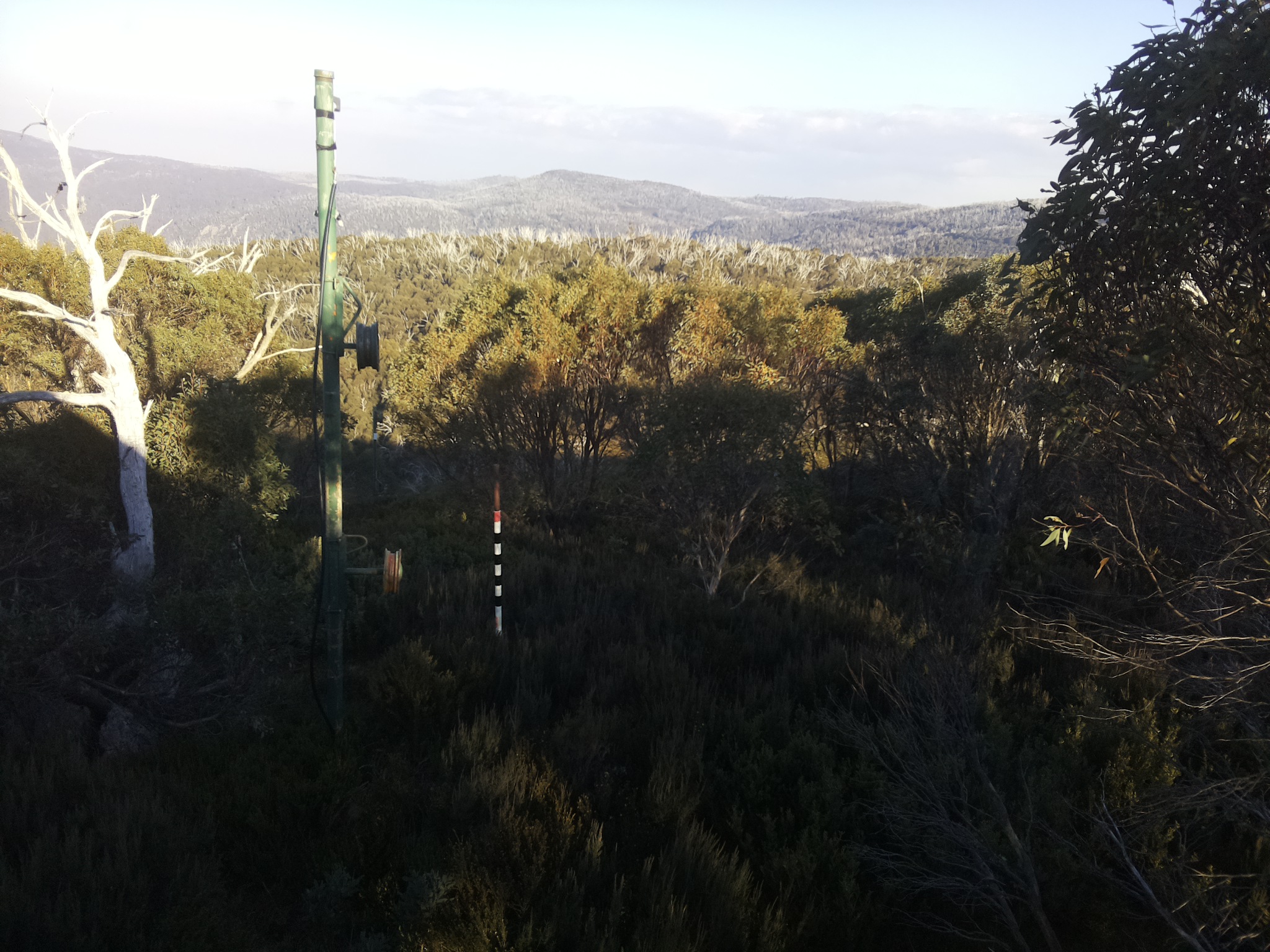 Bogong Web Cam 3:40pm Thursday 15th of May 2025