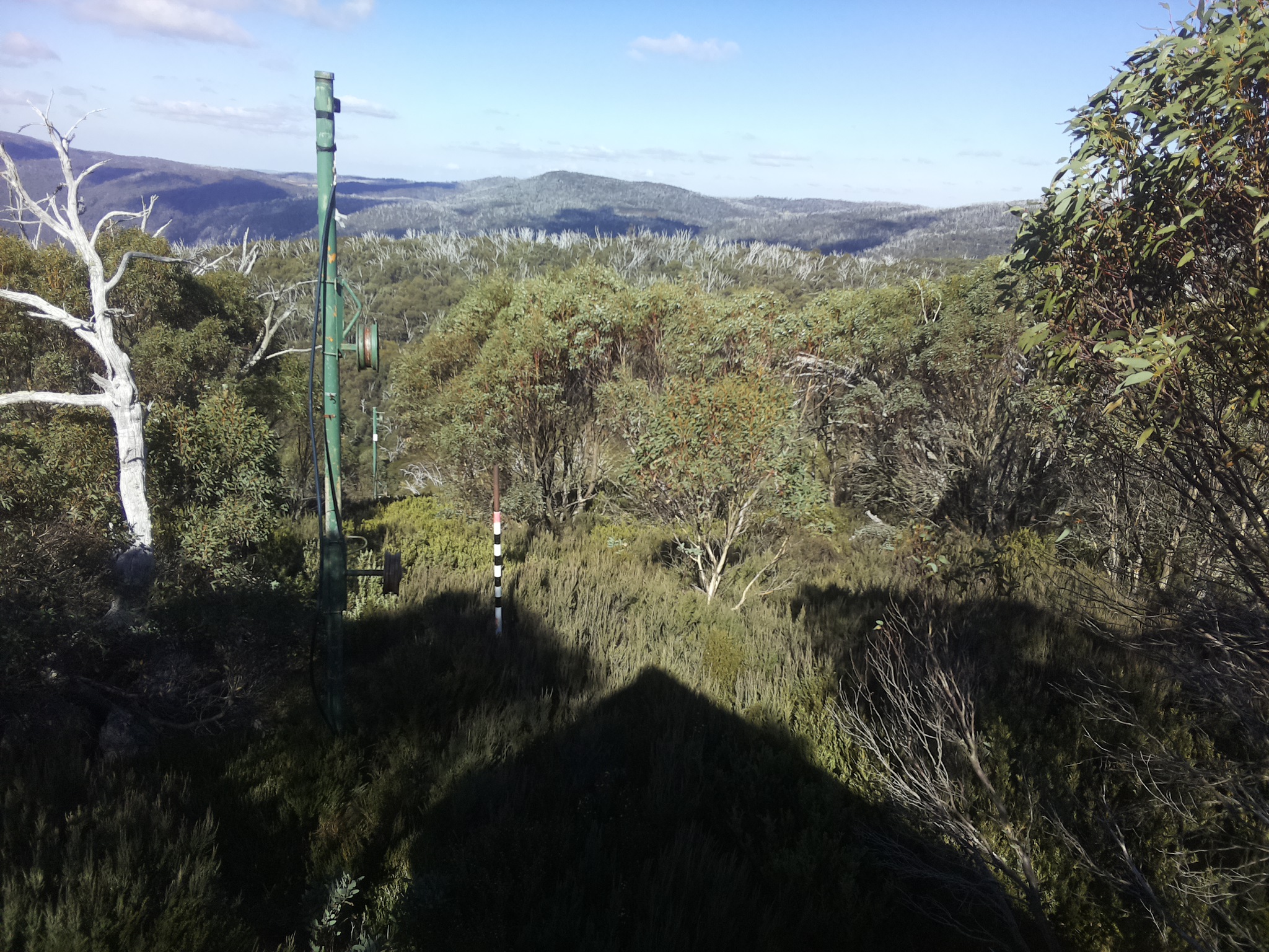 Bogong Web Cam 1:00pm Friday 16th of May 2025