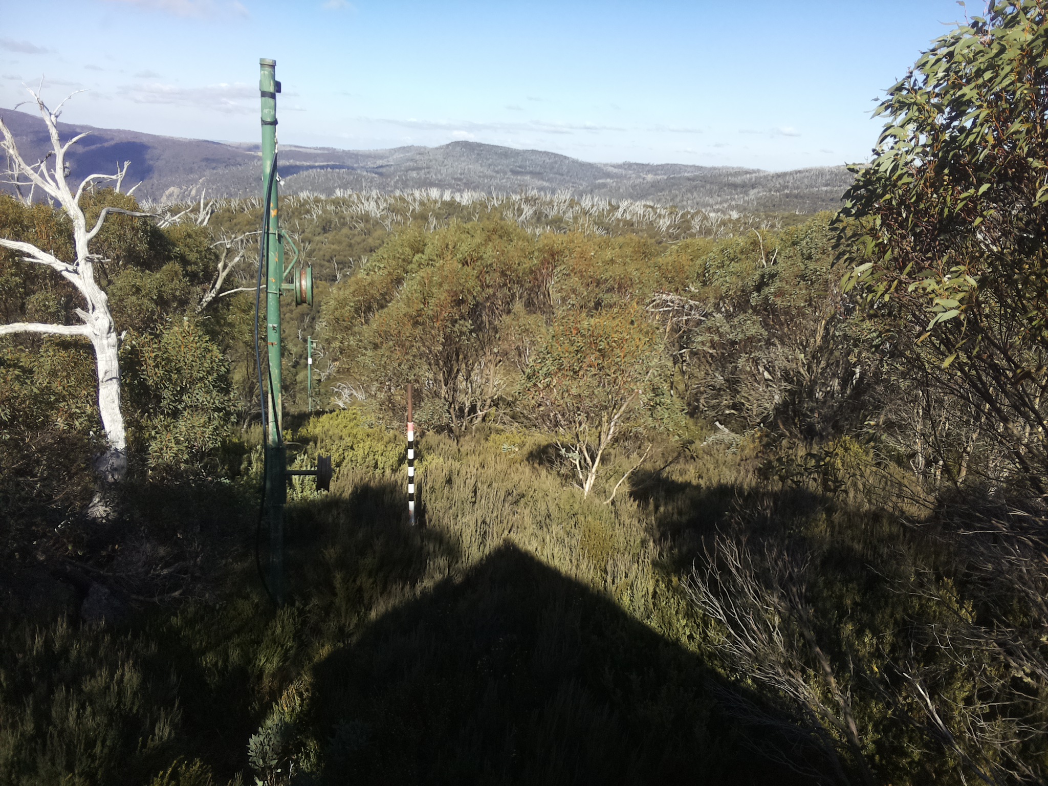 Bogong Web Cam 1:10pm Friday 16th of May 2025