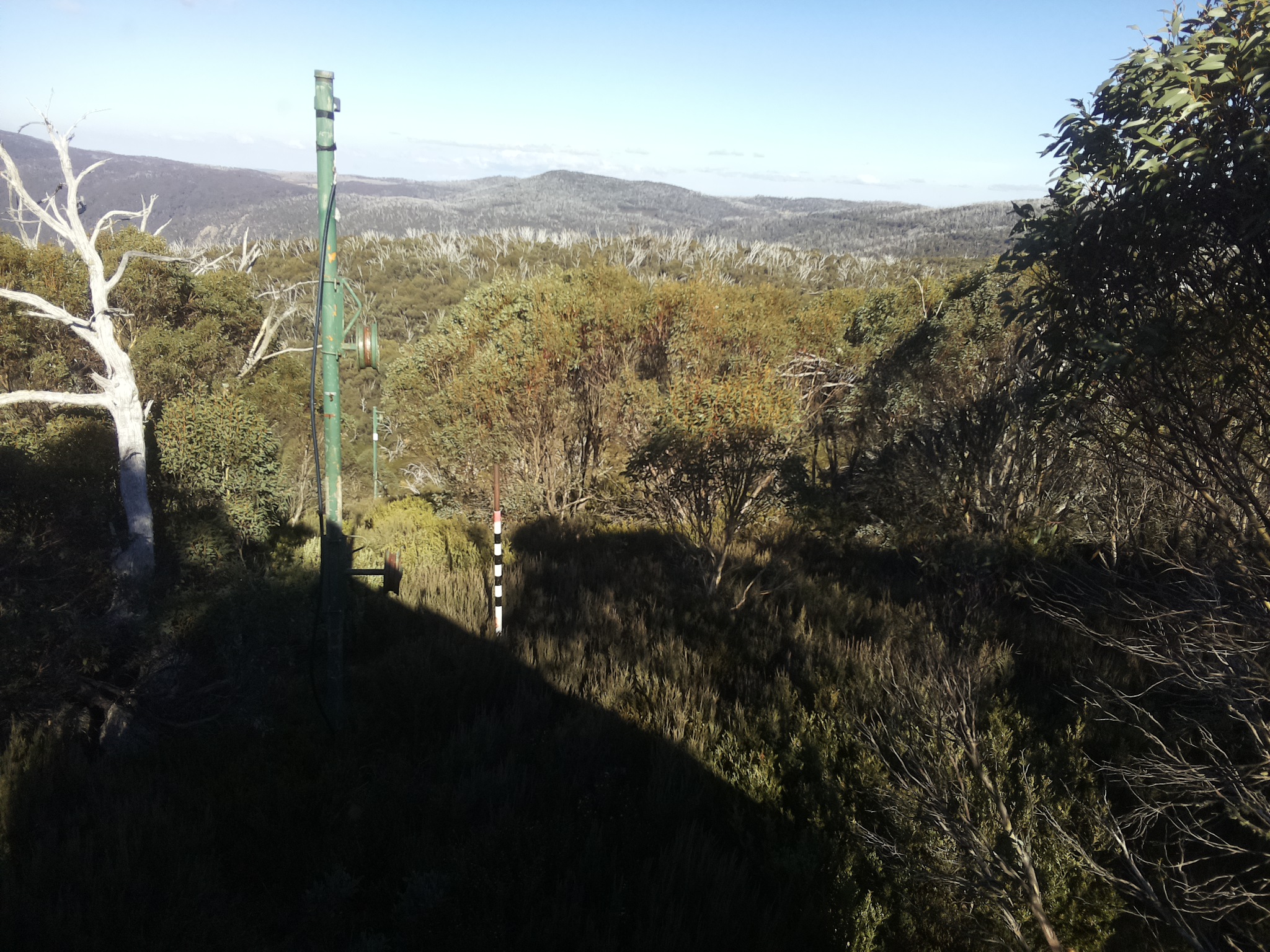 Bogong Web Cam 2:20pm Friday 16th of May 2025
