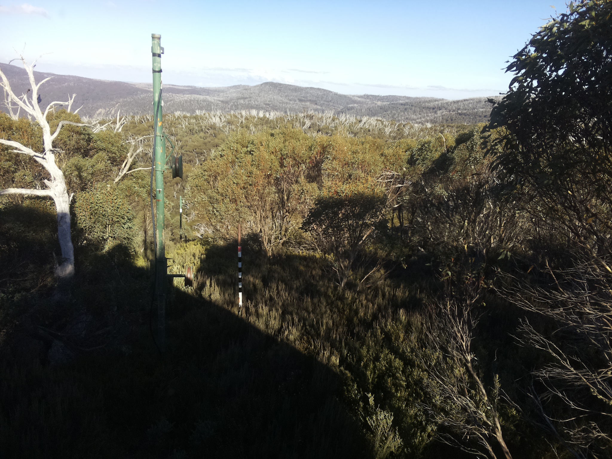 Bogong Web Cam 2:40pm Friday 16th of May 2025