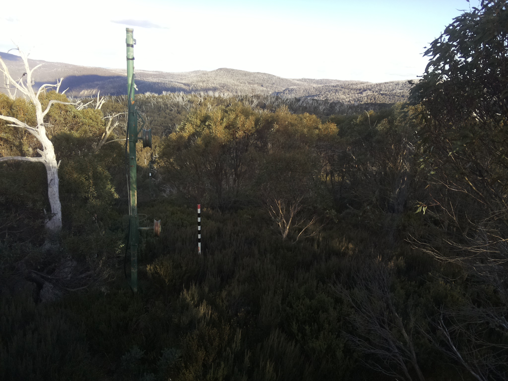 Bogong Web Cam 3:50pm Friday 16th of May 2025