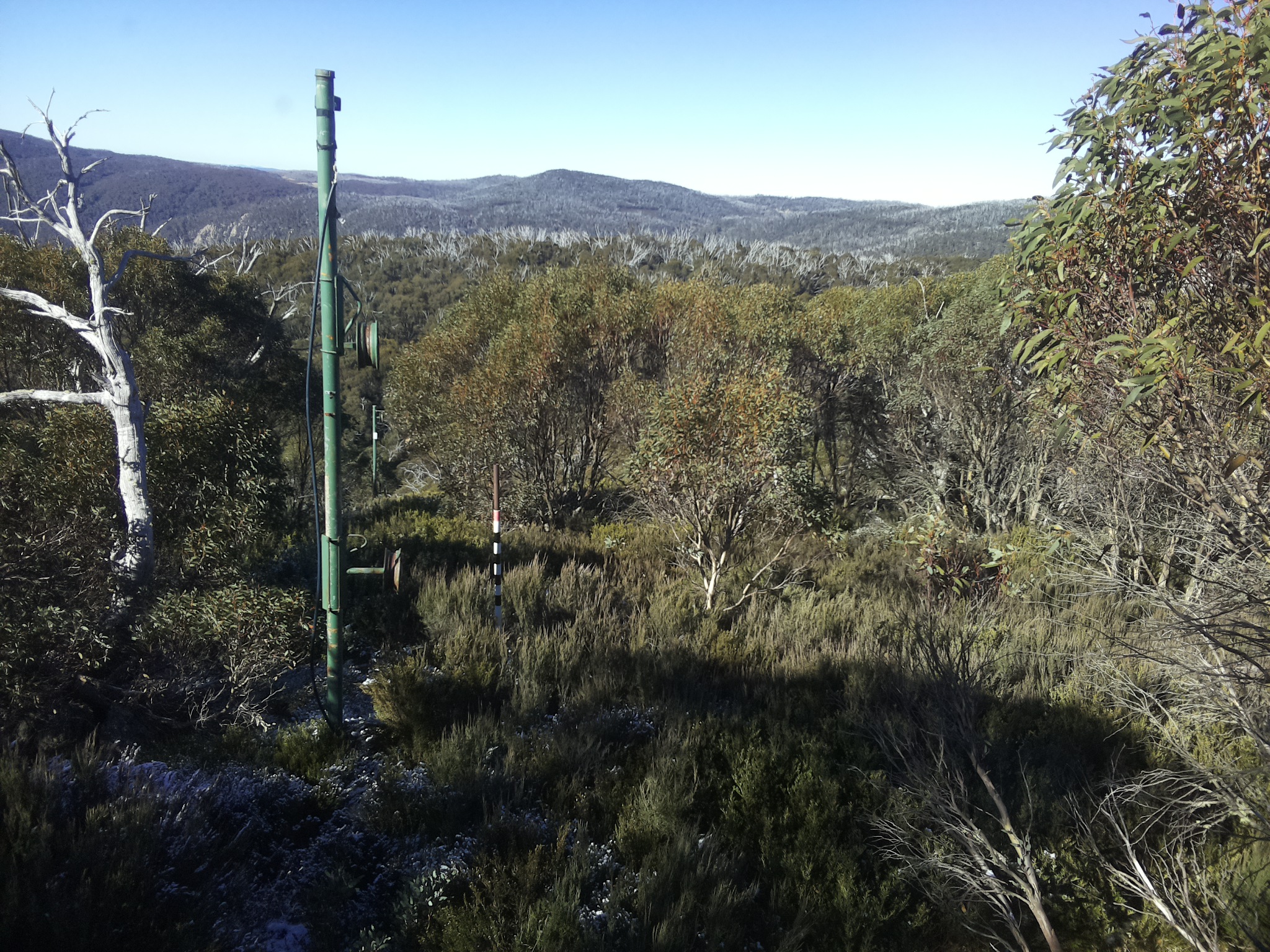 Bogong Web Cam 10:30am Tuesday 20th of May 2025
