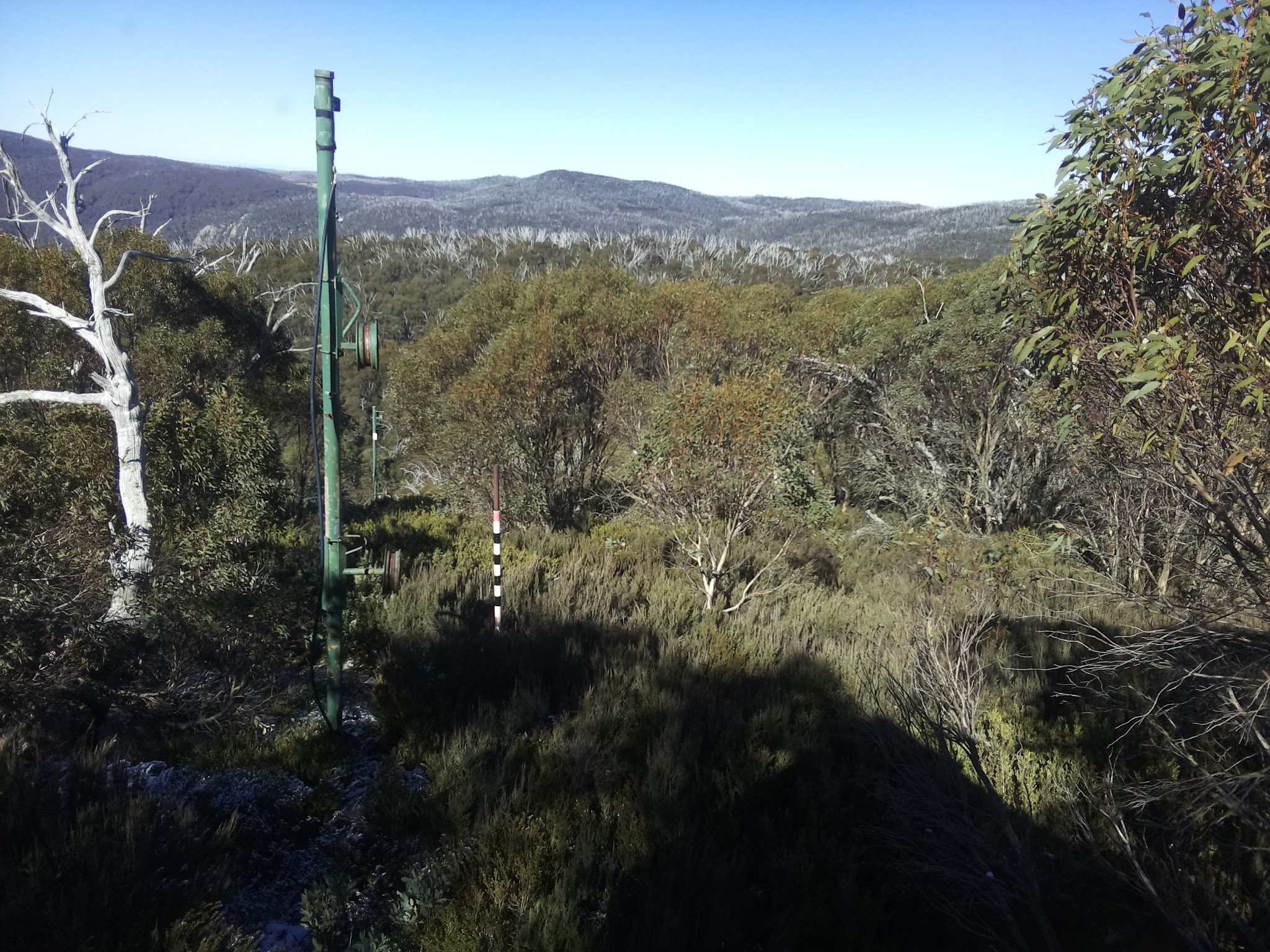 Bogong Web Cam 12:10pm Tuesday 20th of May 2025