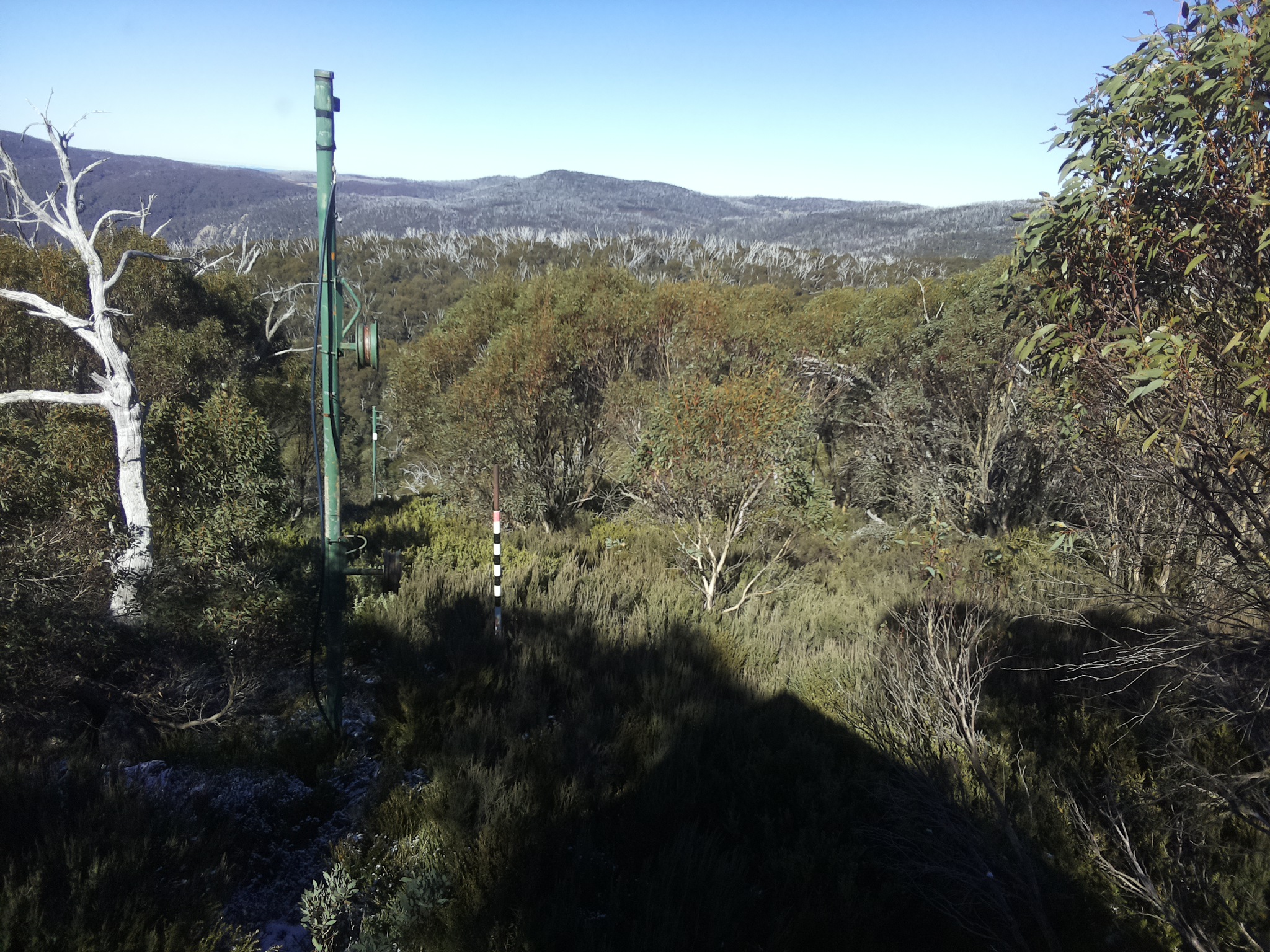 Bogong Web Cam 12:30pm Tuesday 20th of May 2025