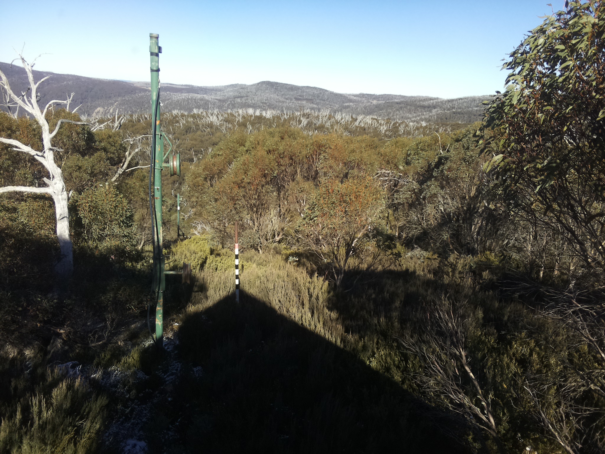 Bogong Web Cam 1:40pm Tuesday 20th of May 2025