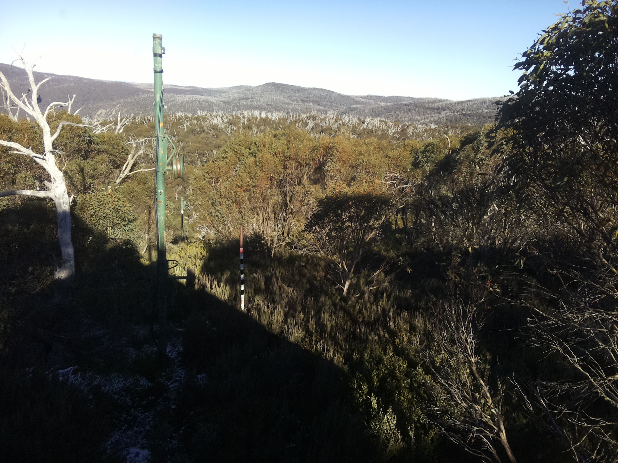 Bogong Web Cam 2:40pm Tuesday 20th of May 2025