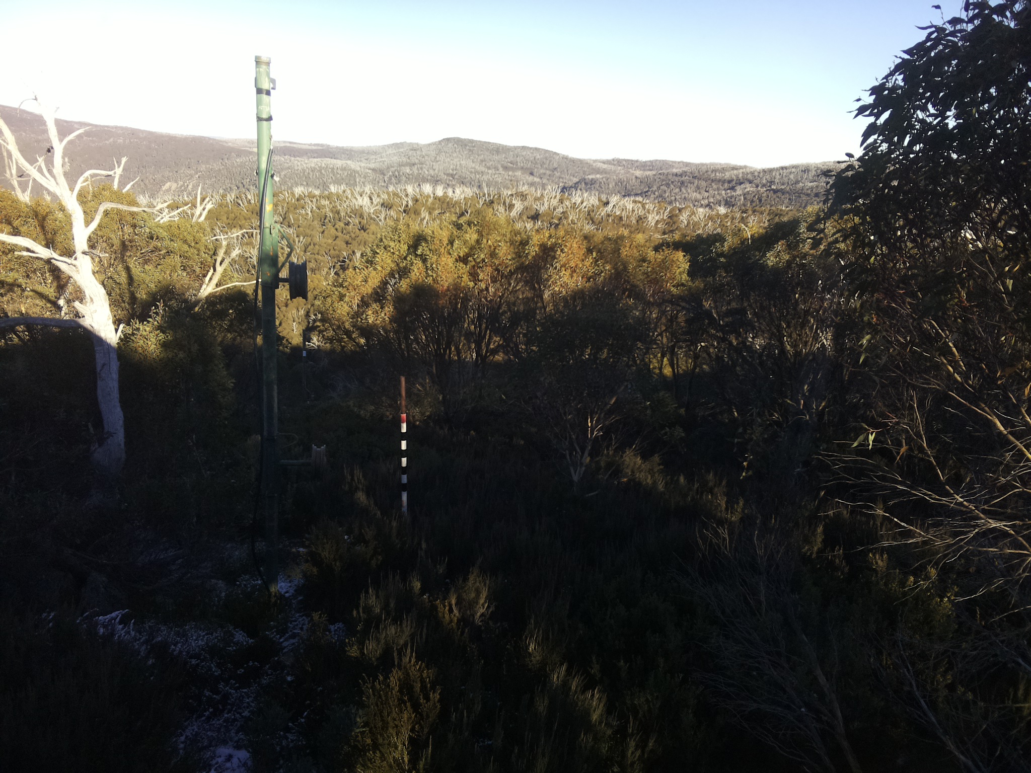 Bogong Web Cam 3:40pm Tuesday 20th of May 2025