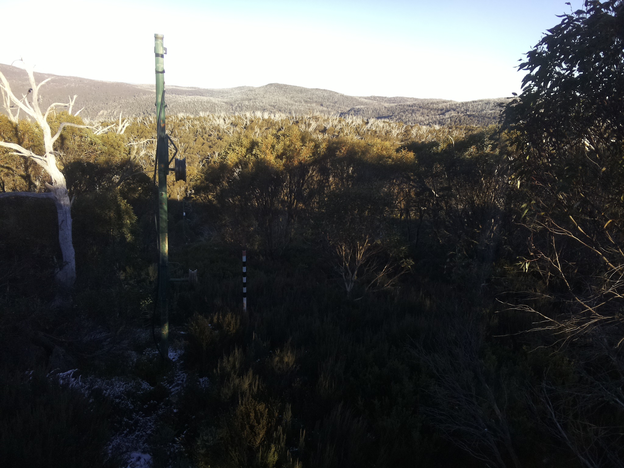 Bogong Web Cam 3:50pm Tuesday 20th of May 2025