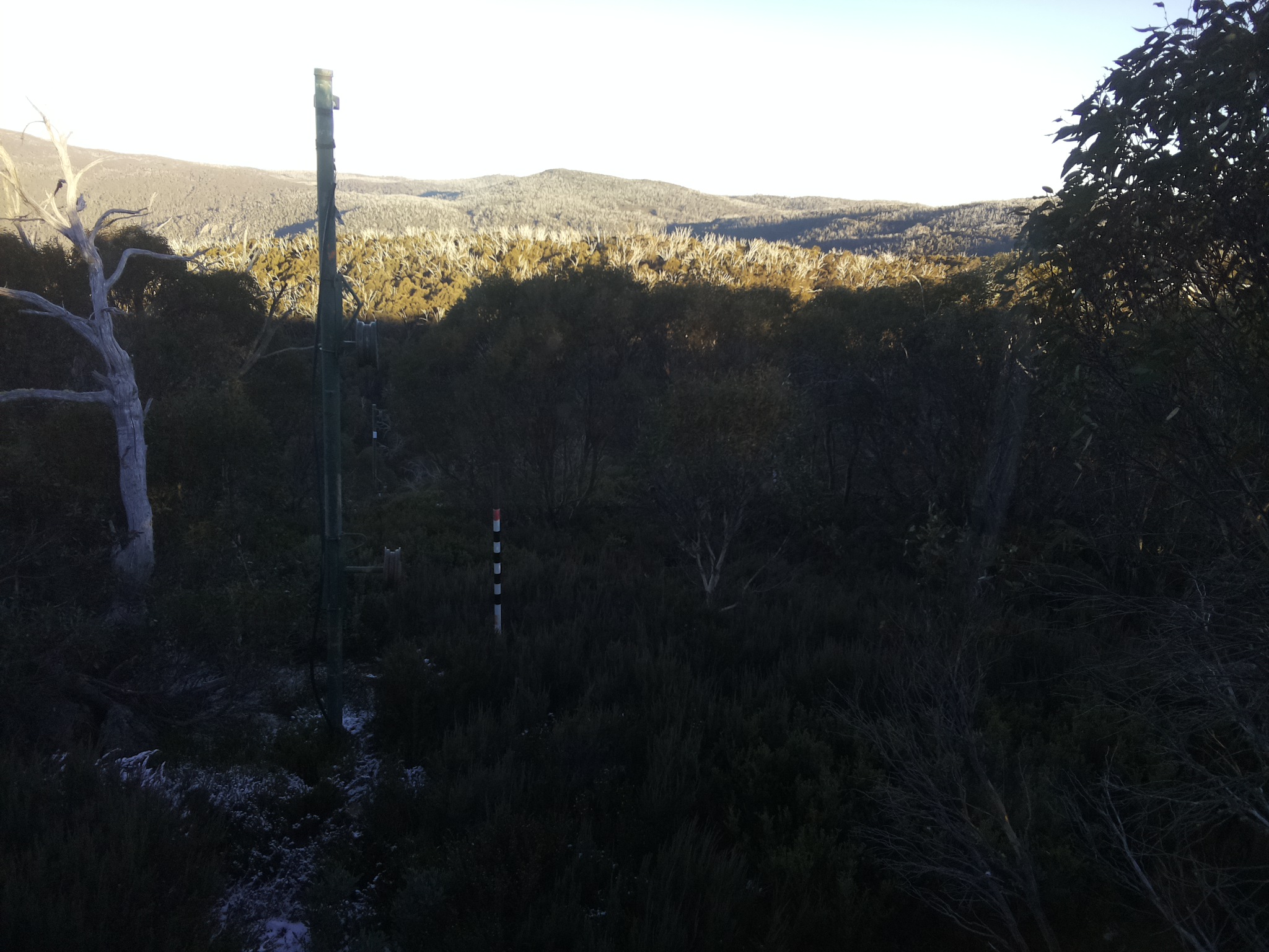 Bogong Web Cam 4:20pm Tuesday 20th of May 2025