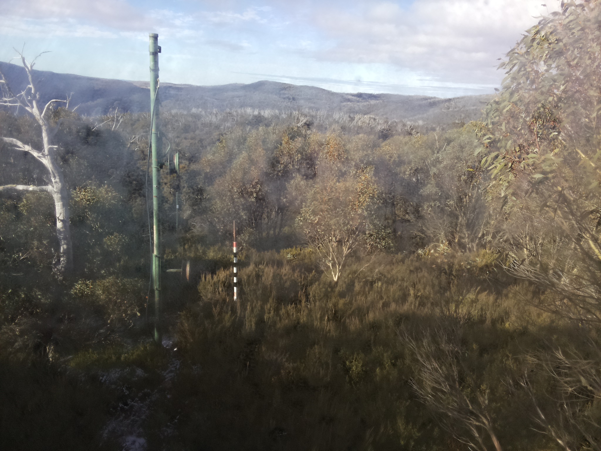 Bogong Web Cam 9:40am Wednesday 21st of May 2025