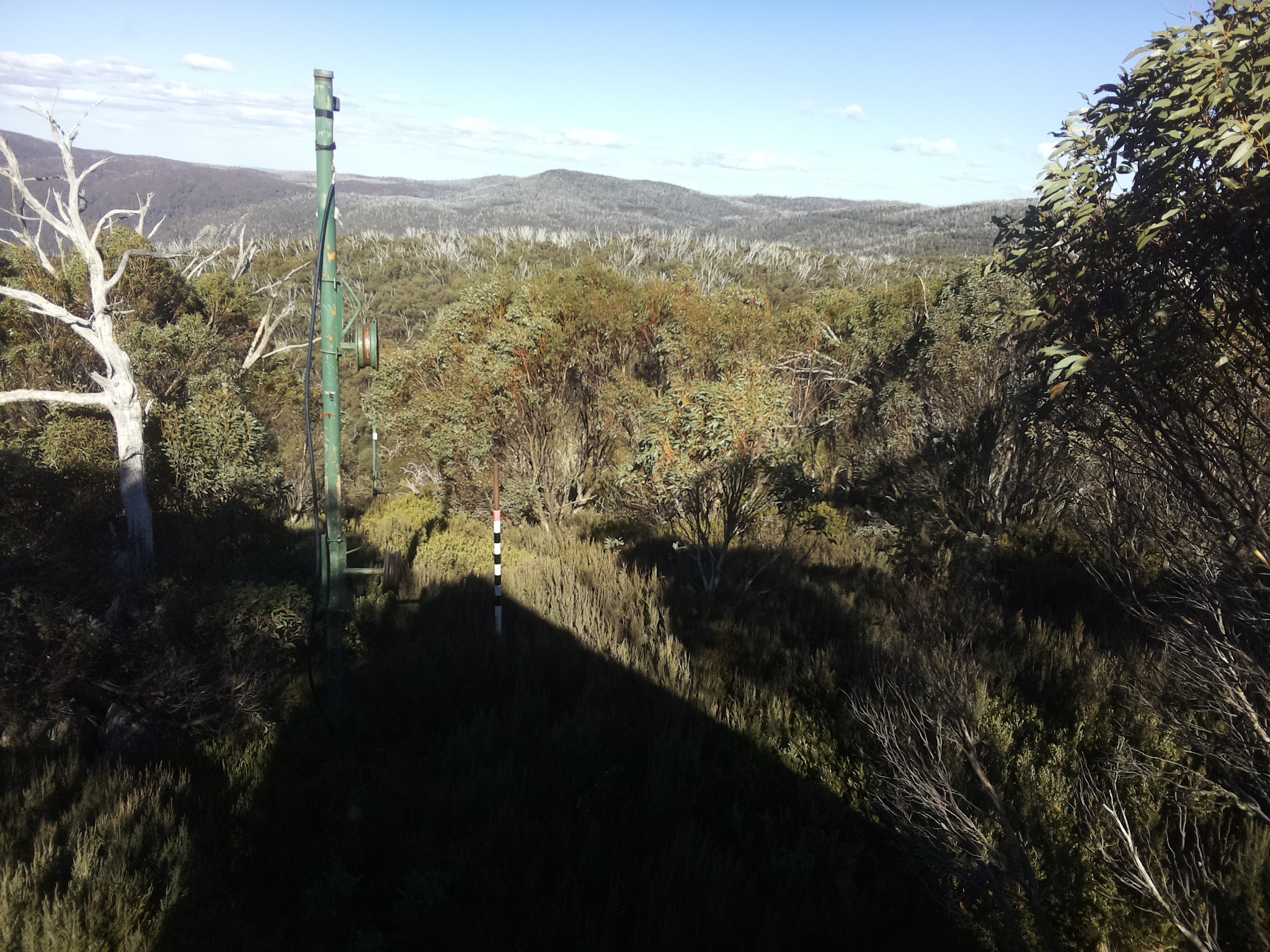 Bogong Web Cam 1:50pm Sunday 25th of May 2025