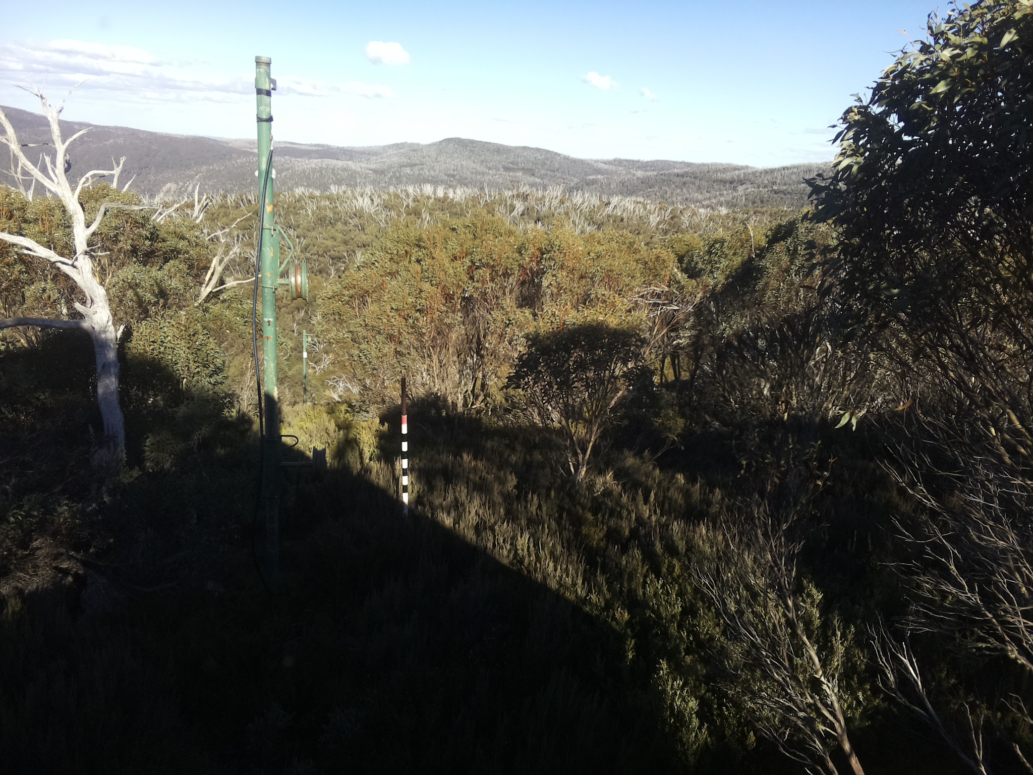 Bogong Web Cam 2:30pm Sunday 25th of May 2025