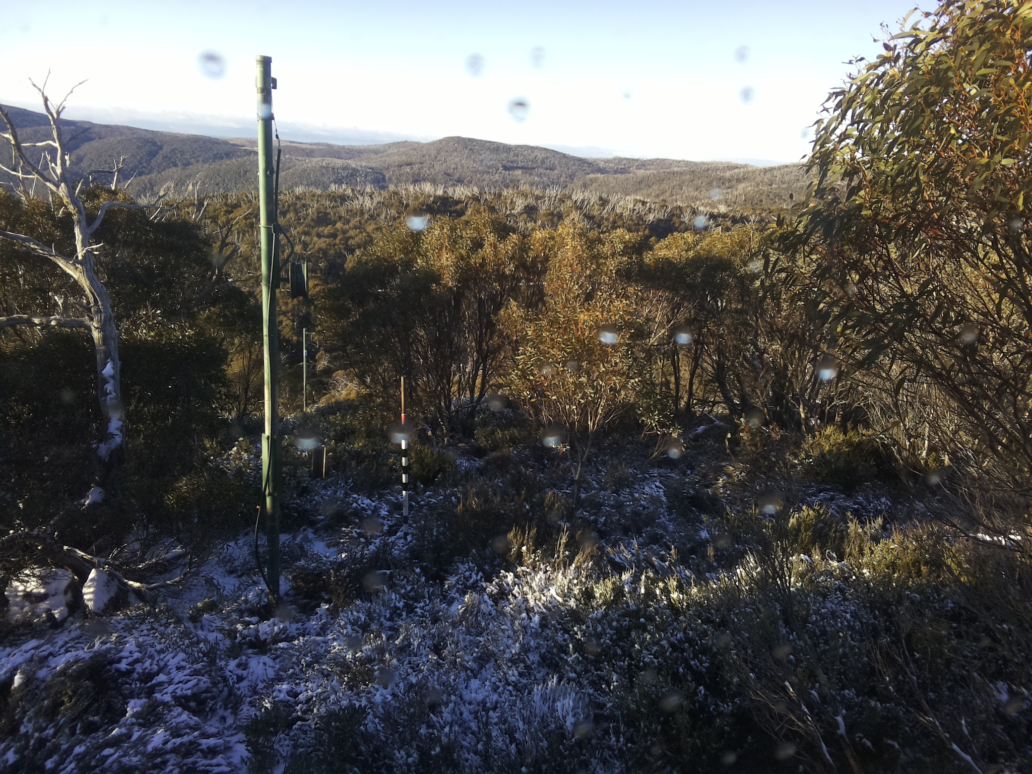 Bogong Web Cam 8:20am Wednesday 28th of May 2025