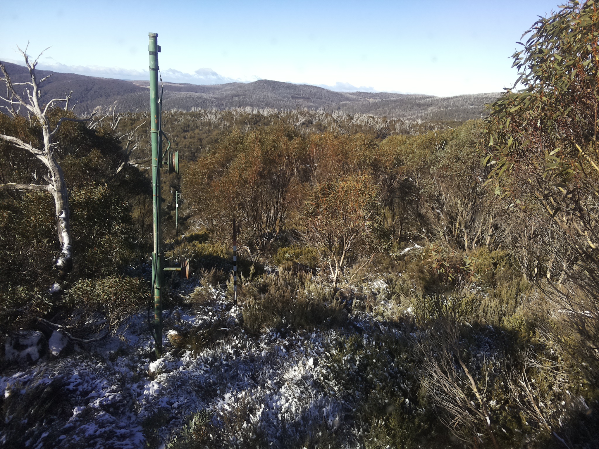 Bogong Web Cam 10:40am Wednesday 28th of May 2025