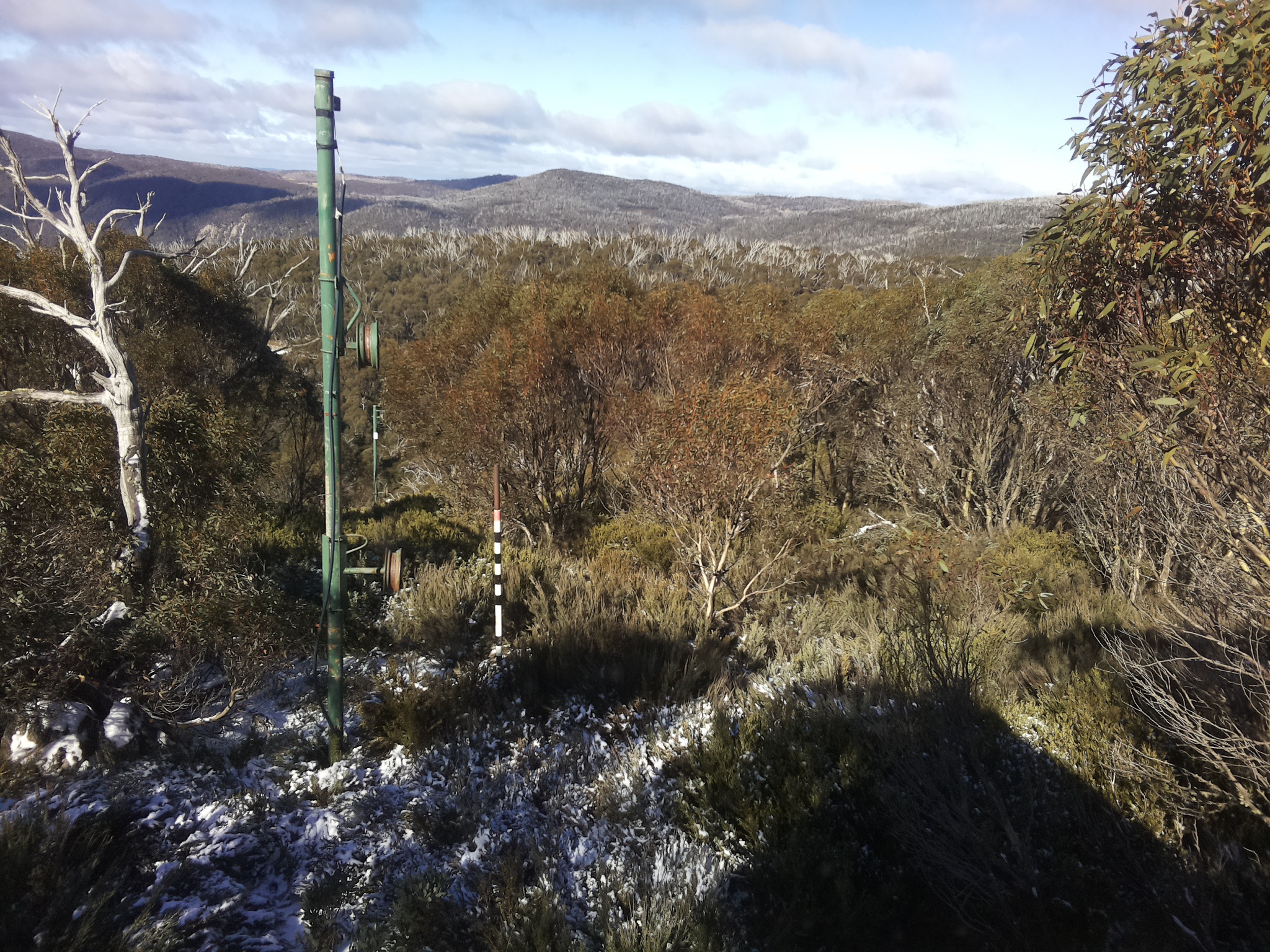 Bogong Web Cam 11:50am Wednesday 28th of May 2025