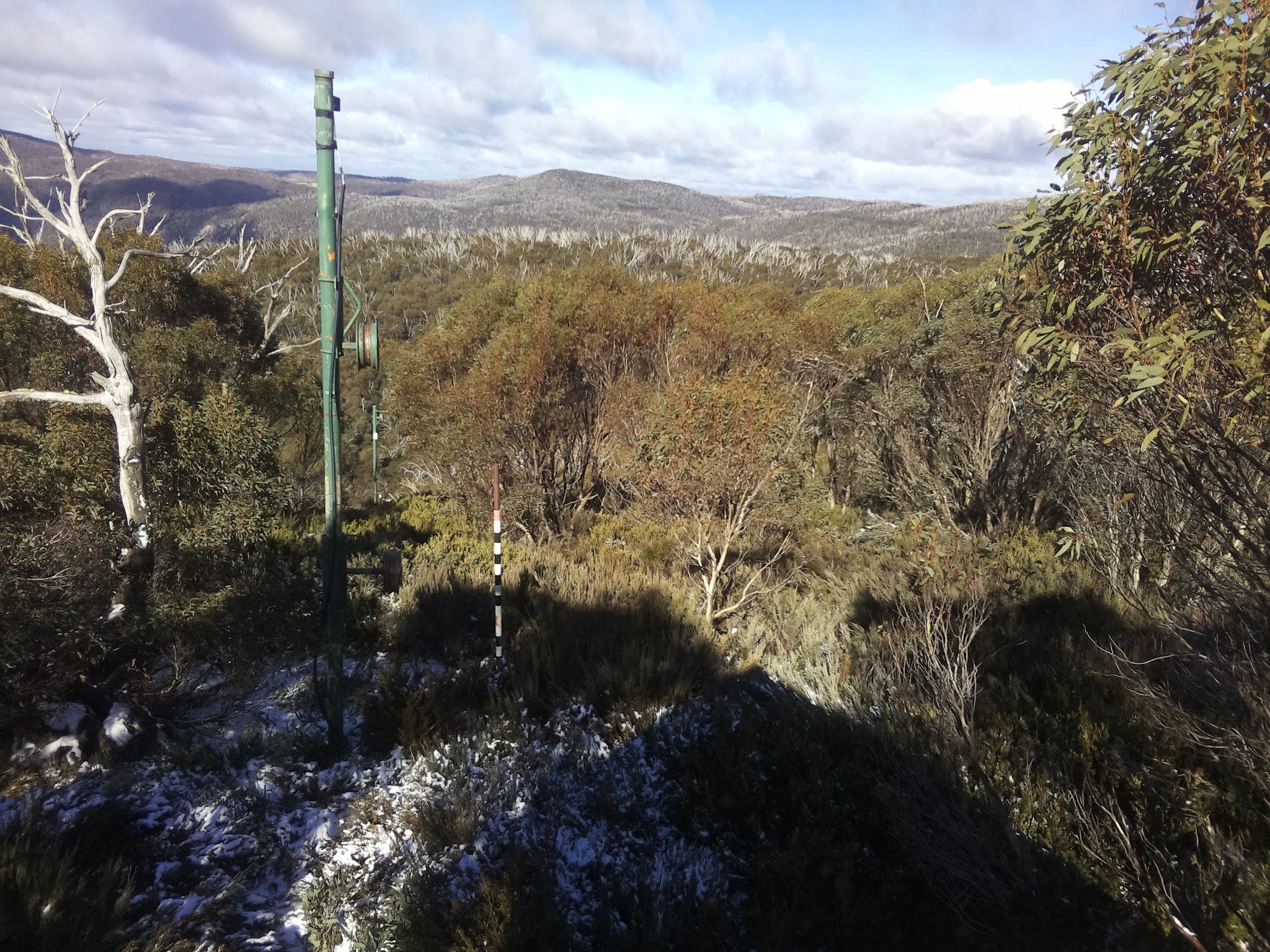 Bogong Web Cam 12:40pm Wednesday 28th of May 2025