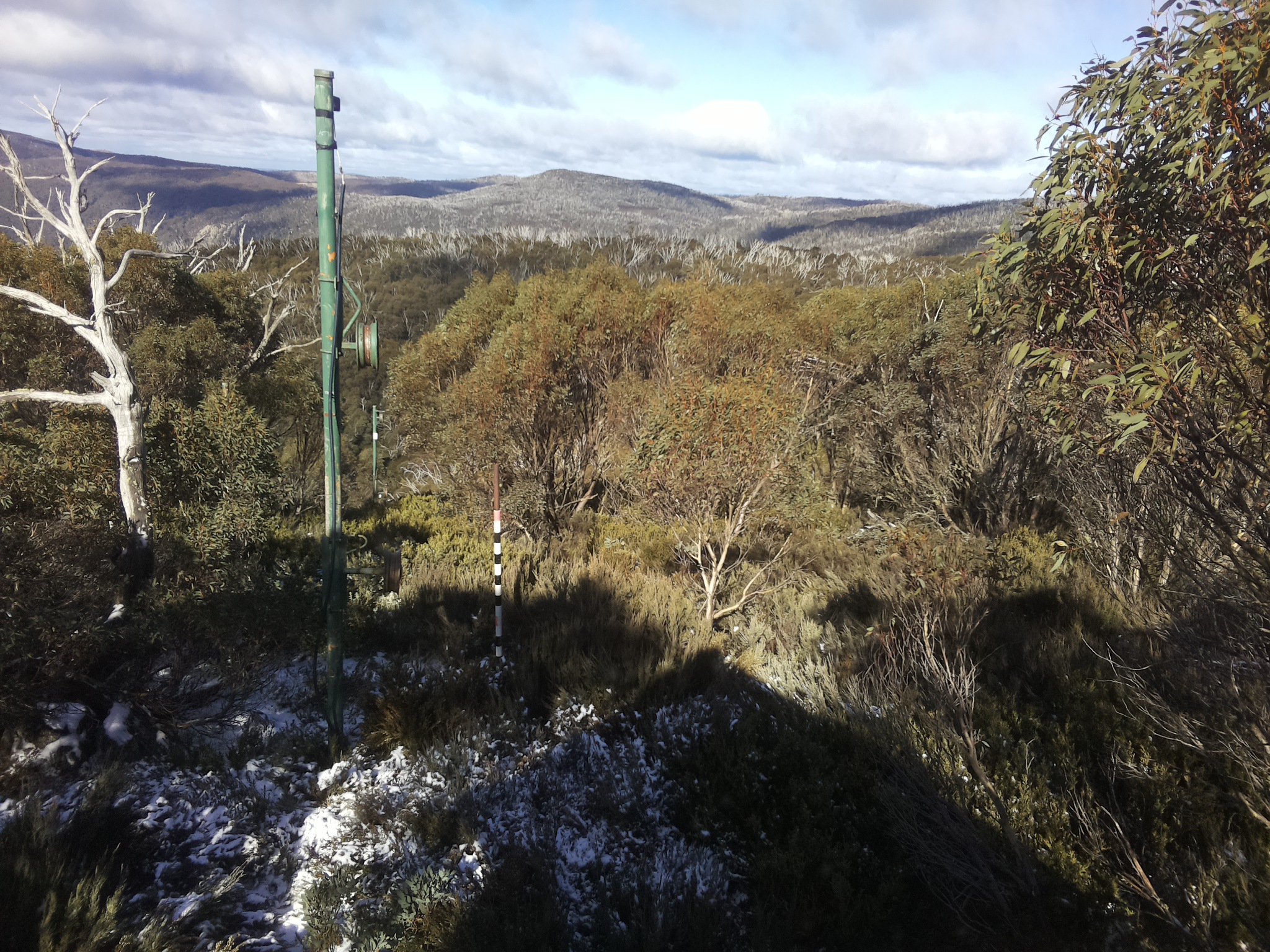 Bogong Web Cam 12:50pm Wednesday 28th of May 2025
