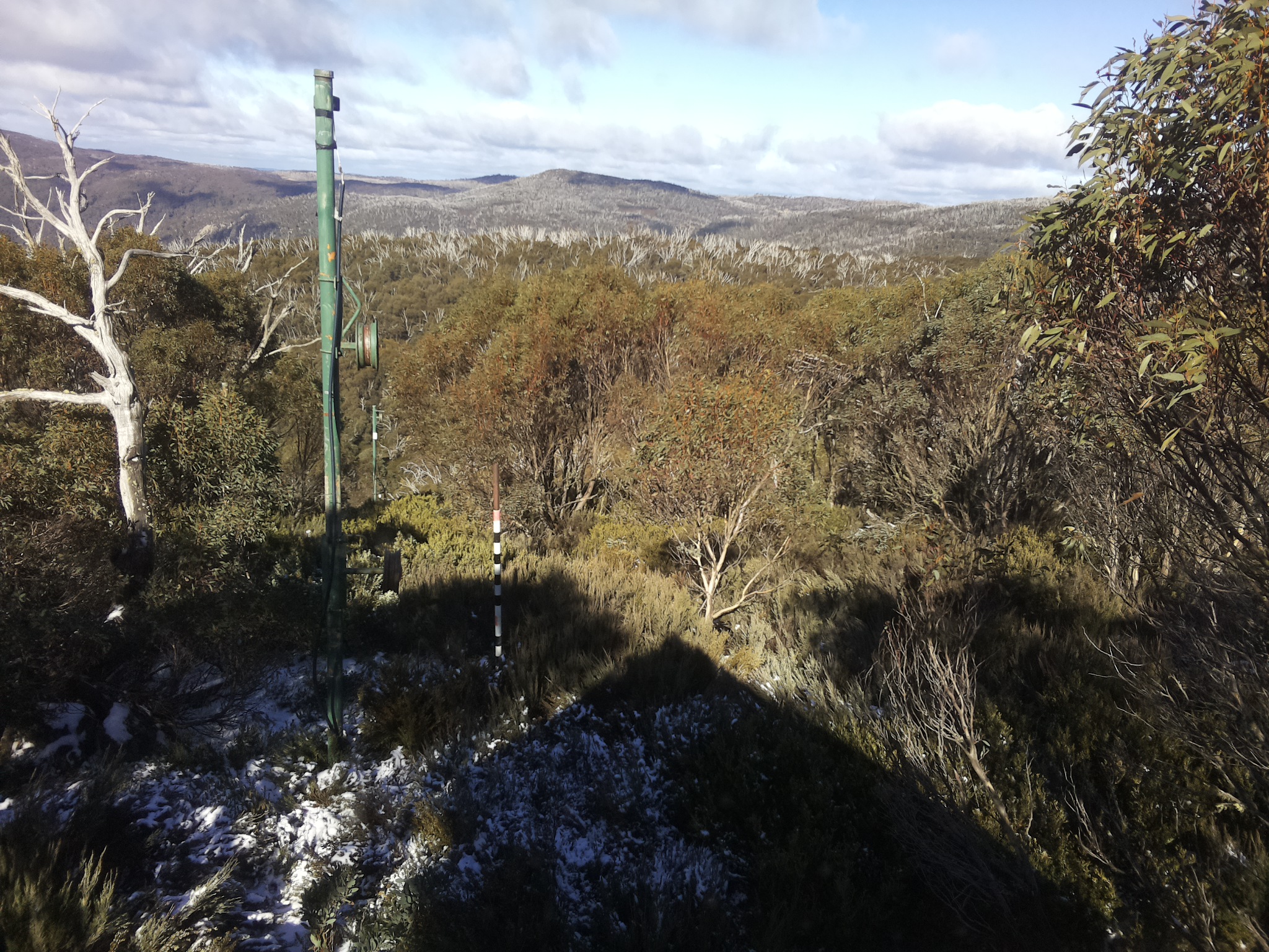 Bogong Web Cam 1:00pm Wednesday 28th of May 2025